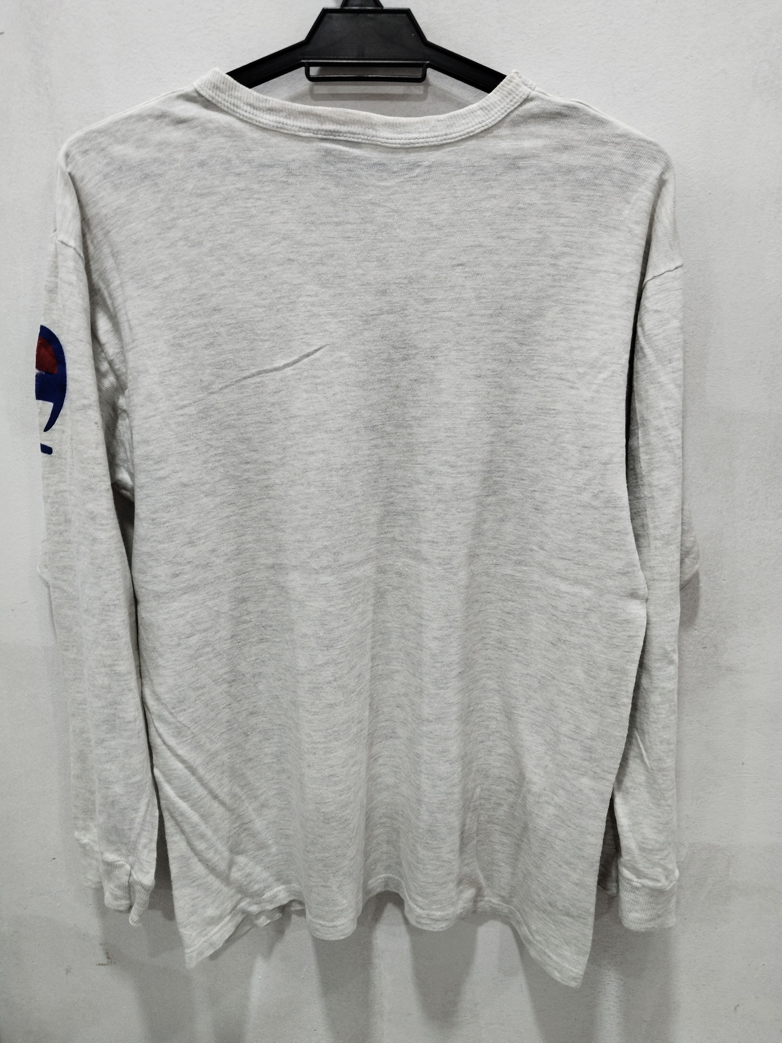 Champion Vintage Champion Side Logo Made in USA tshirt Size US M / EU 48-50 / 2 - 3 Thumbnail