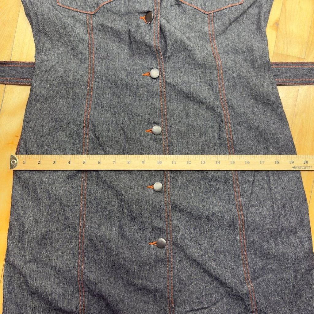 Holt Renfrew HOLT RENFREW Denim Gray Jeans Jacket button-down Size 2 Size XS / US 0-2 / IT 36-38 - 14 Thumbnail