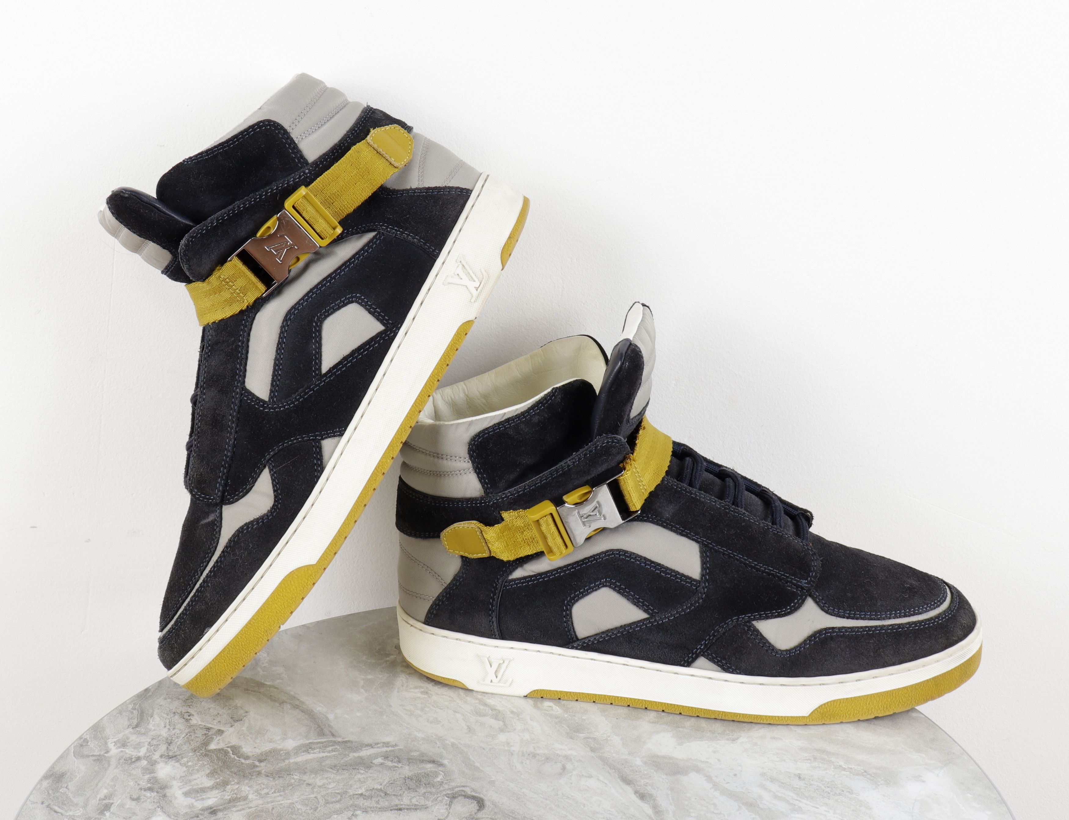 Louis Vuitton Louis Vuitton Suede Nylon Navy Blue High Top Sneakers Size US 7 / EU 40 - 12 Thumbnail