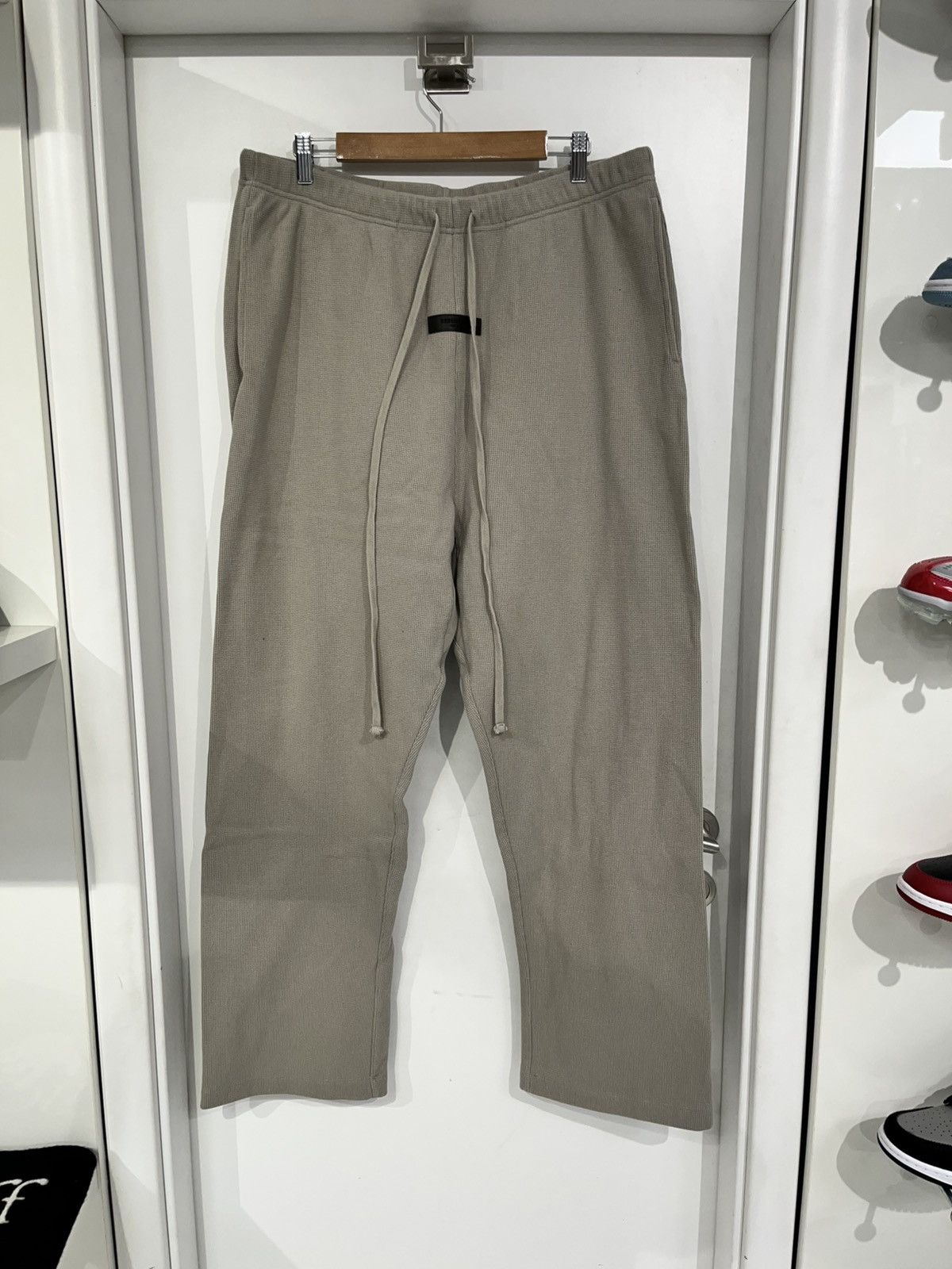 Fear of God Fear Of God Essentials Waffle Sweatpants Beige Size US 36 / EU 52 - 1 Thumbnail