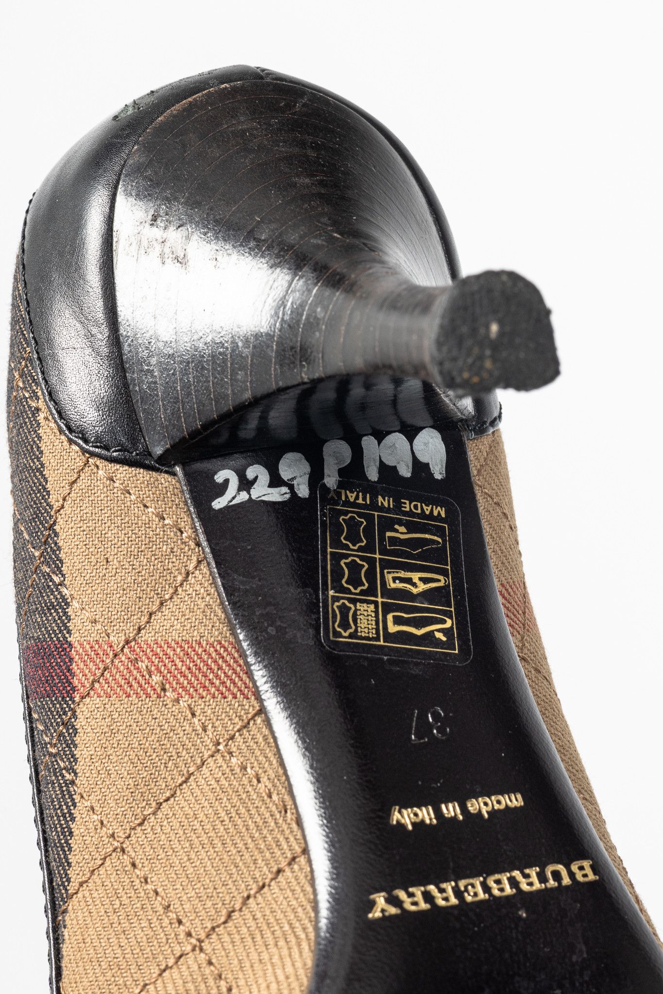 Burberry Burberry House Check & Leather Buckle Pumps Size US 6.5 / IT 36.5 - 9 Thumbnail