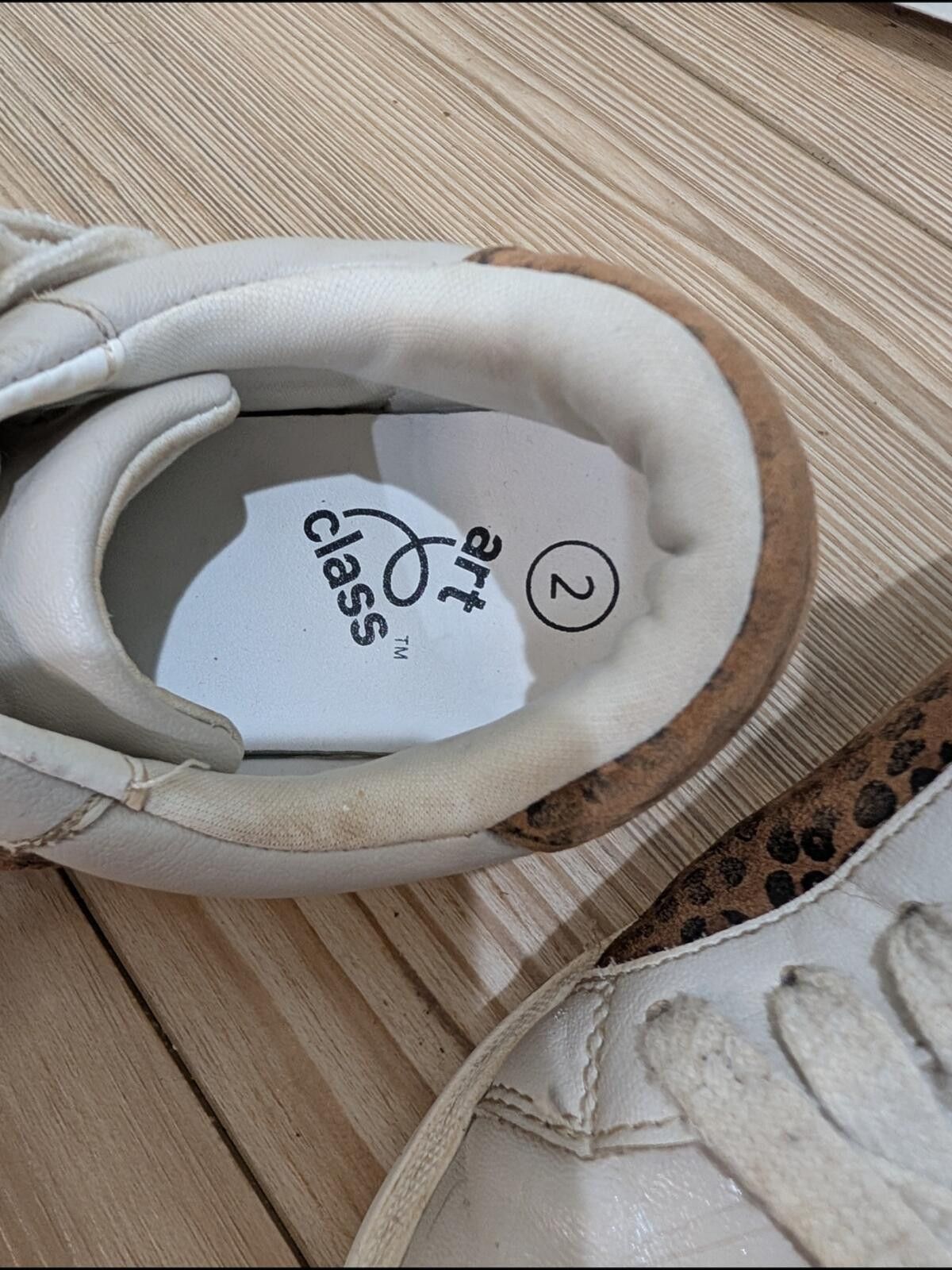 Other Art Class Kids Leopard Star Sneakers Size 2 Size US 5 / EU 37 - 3 Thumbnail