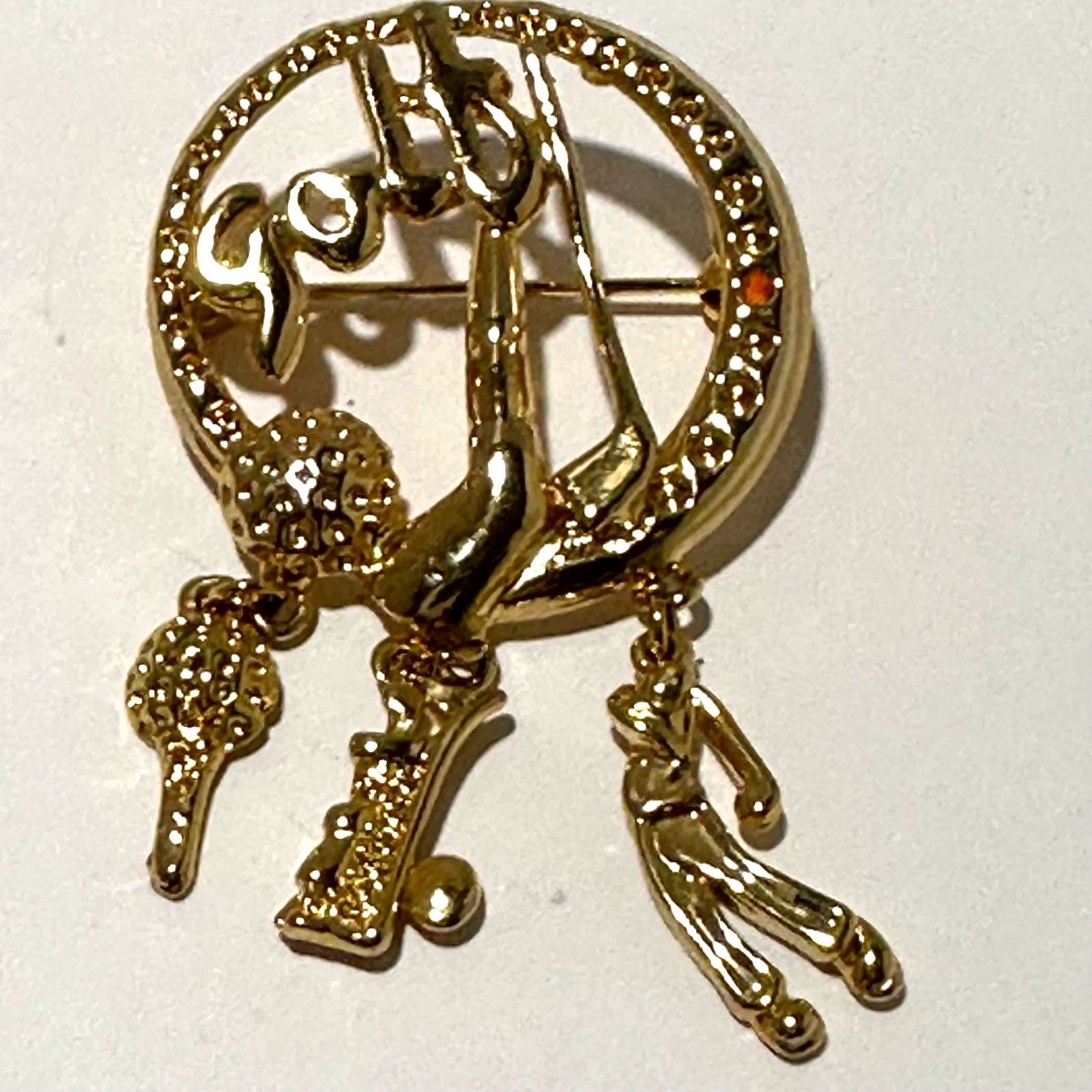 & Other Stories VTG Golf Brooch Dangling Charms Gold Tone Club Ball Golf Bag Size ONE SIZE - 10 Thumbnail