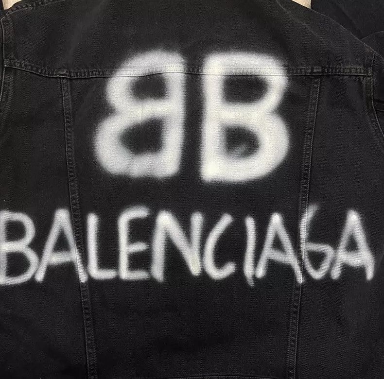 Balenciaga Balenciaga Solid Graffiti Single-Breasted Lapel Long-Sleeve Size US XS / EU 42 / 0 - 3 Thumbnail