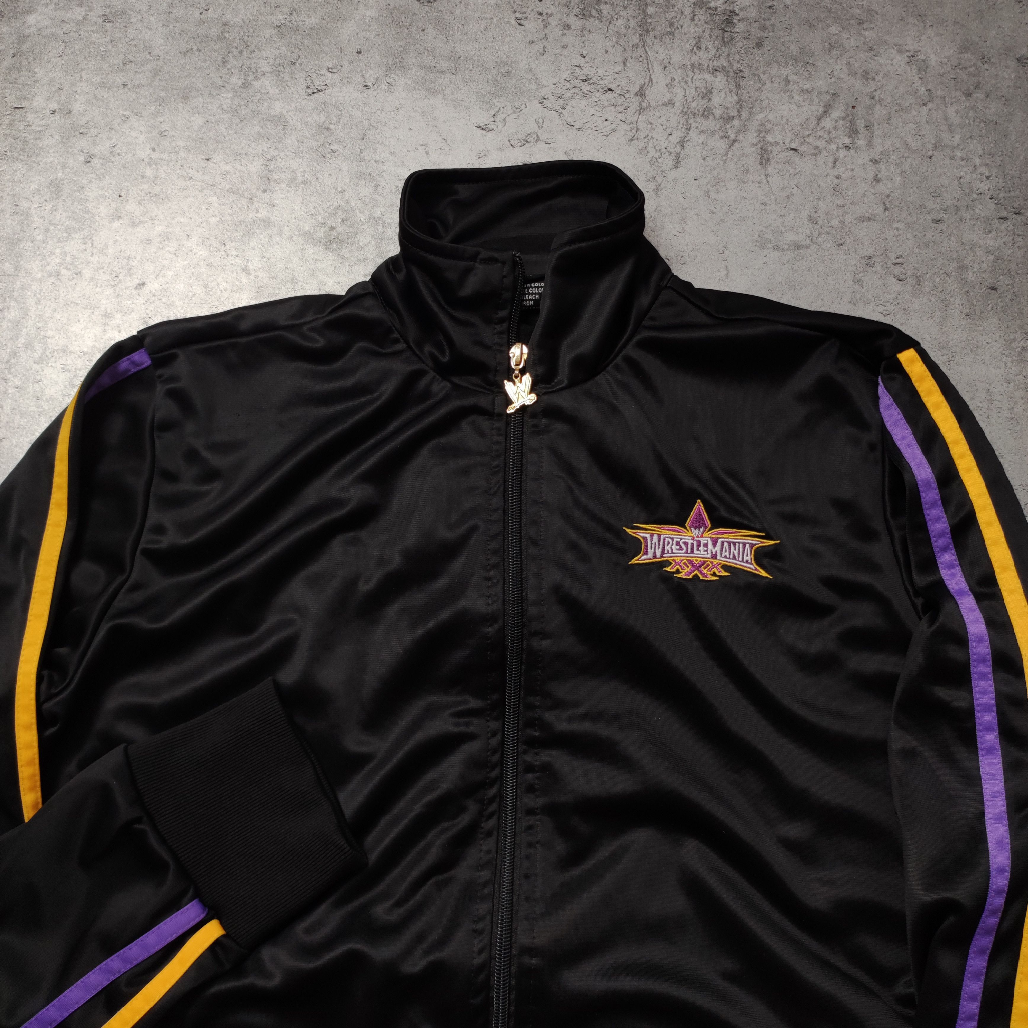 WWE RARE Limited WWE Wrestlemania 30 XXX 2014 Sweatshirt Size US M / EU 48-50 / 2 - 3 Thumbnail