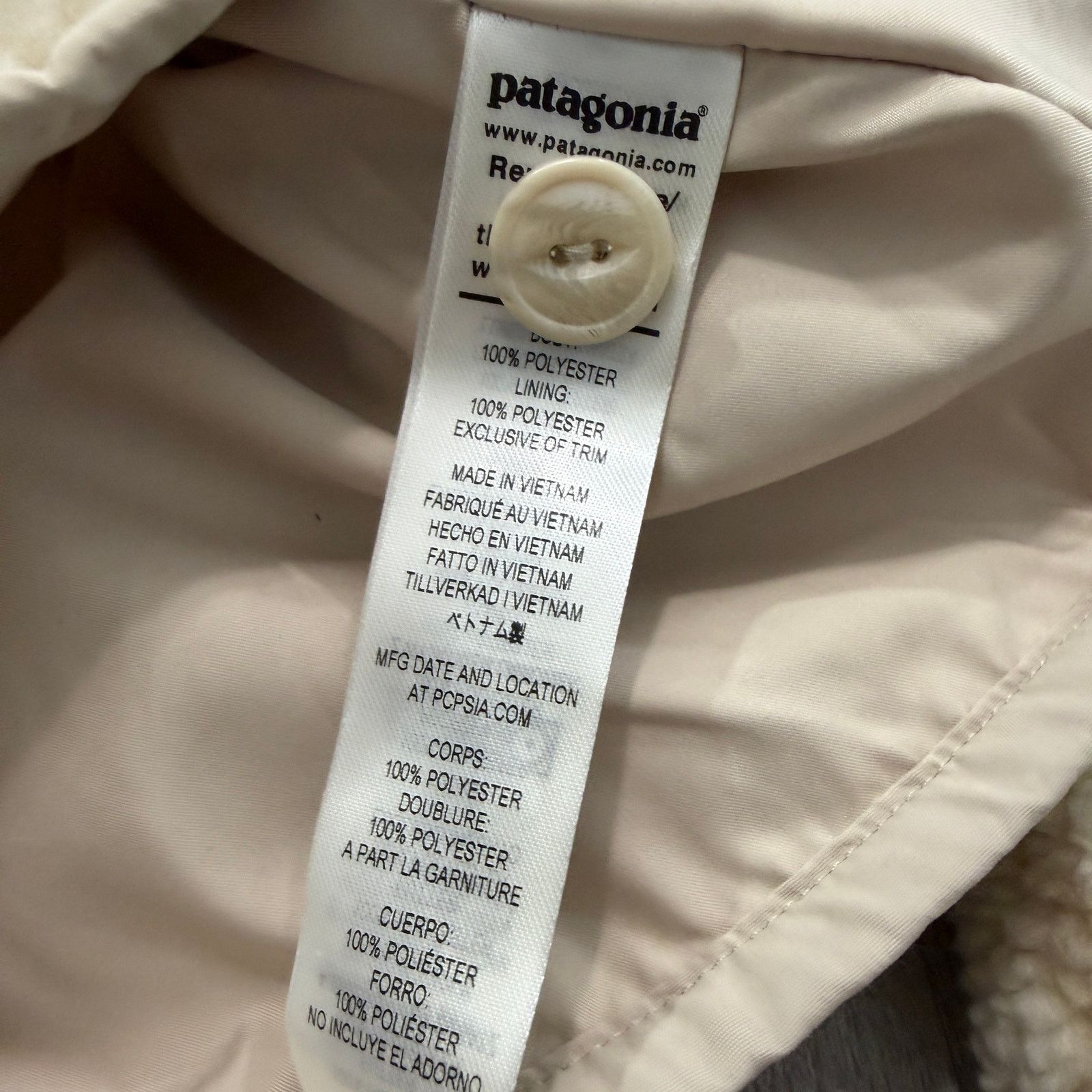 Patagonia Patagonia Divided Sky Jacket Women's Small Cream Pile Fleece Size US S / EU 44-46 / 1 - 6 Thumbnail