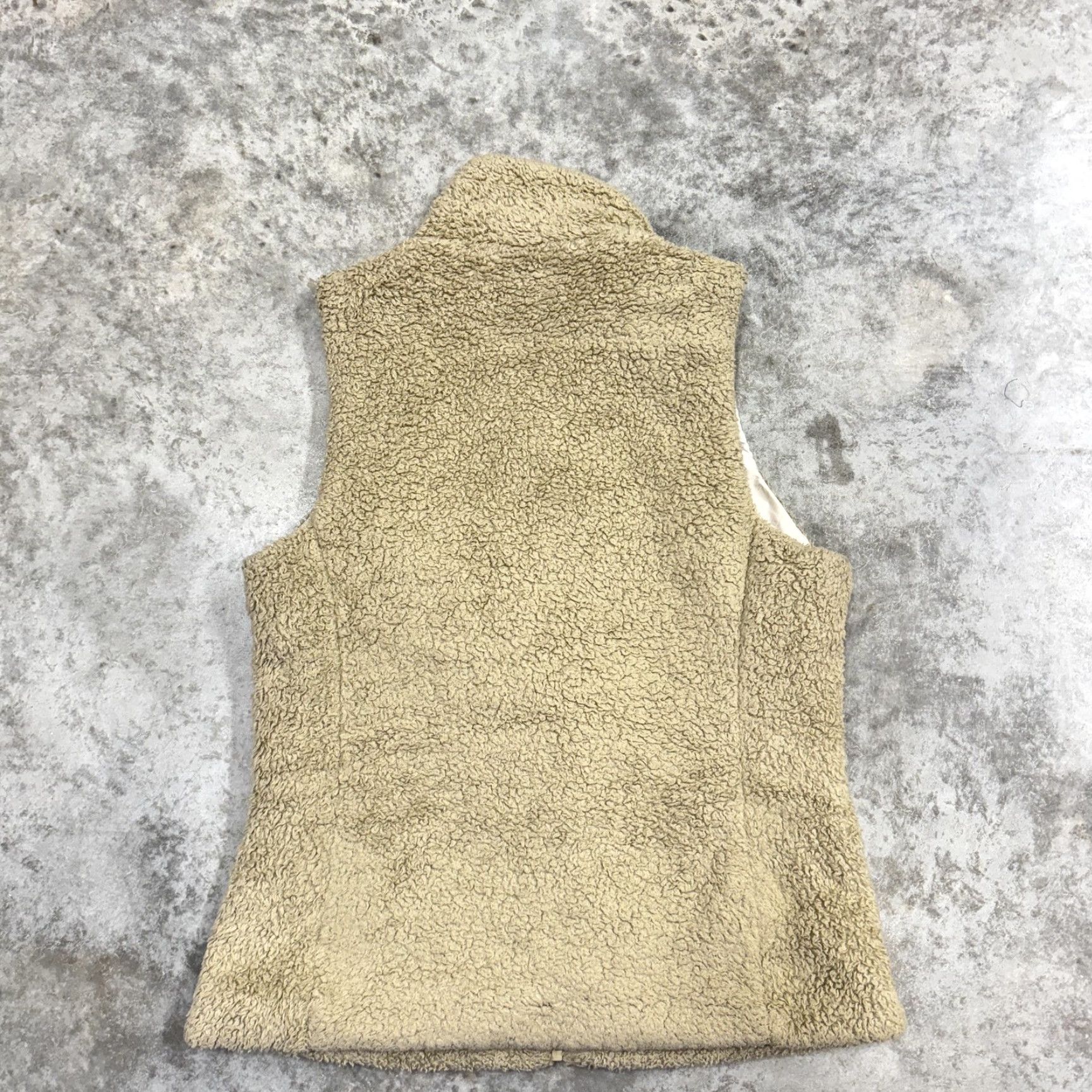 Patagonia Patagonia Vest Womens L Tan Los Gatos Fleece Sherpa Zip Pockets Outdoor Size L / US 10 / IT 46 - 4 Thumbnail