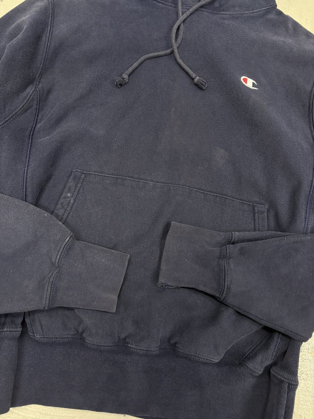 Champion Rare Champion Reverse Weave Navy Hoodie Fairly Faded Size US S / EU 44-46 / 1 - 4 Thumbnail