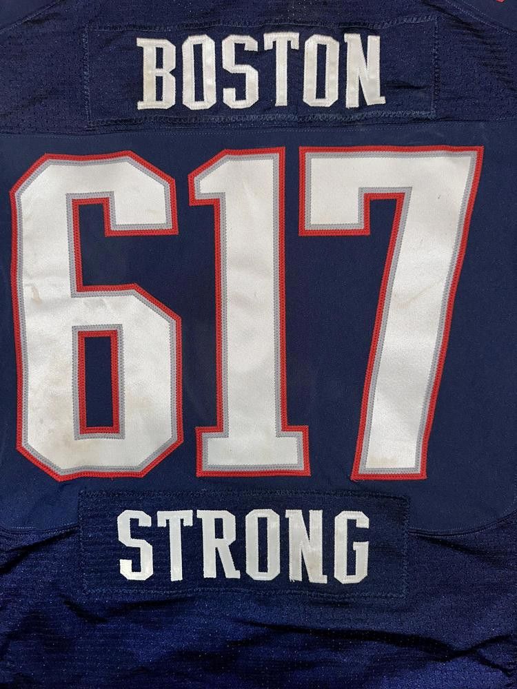 Nike RARE Nike Men's New England Patriots Navy Boston Strong #617 2013 BOSTON BOMBING Size US XXL / EU 58 / 5 - 7 Thumbnail