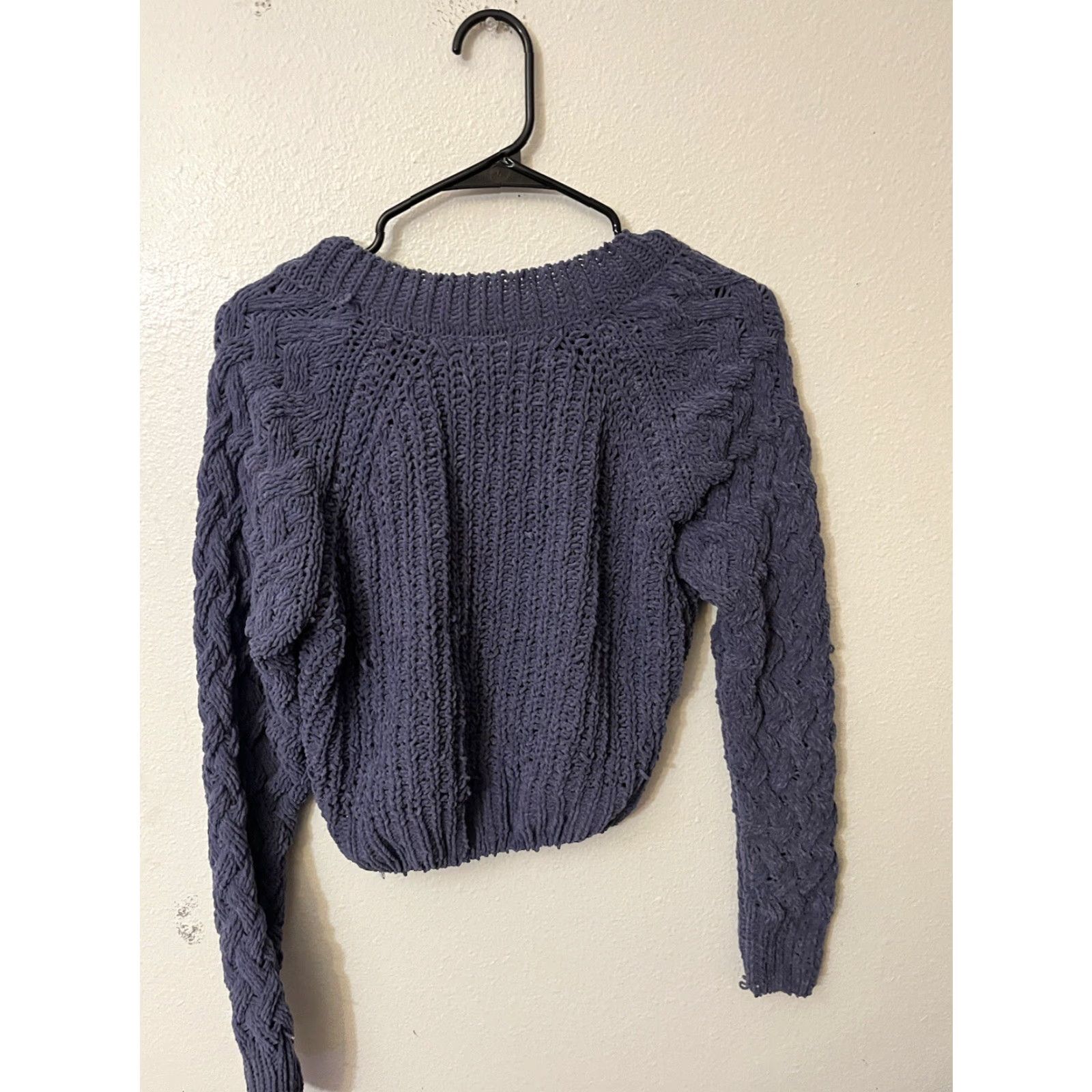 Vintage KENDALL & KYLIE Cable Knit Blue Cropped V-Neck Sweater Women's Small Size S / US 4 / IT 40 - 3 Thumbnail