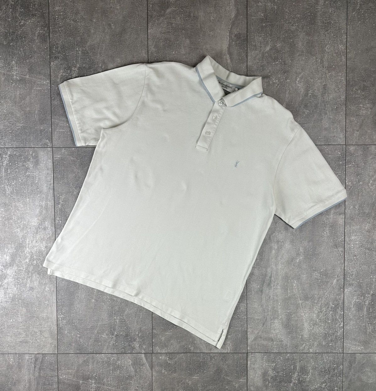 Yves Saint Laurent Yves Saint Lauren Small Logo Luxury Polo T-Shirt Size US L / EU 52-54 / 3 - 1 Thumbnail