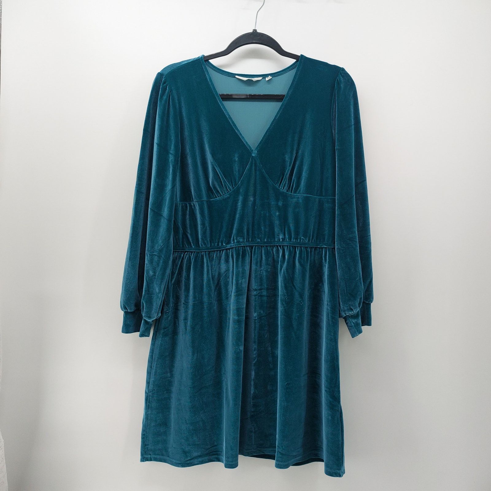 Other Candace Cameron Bure Green Velour Dress Long-sleeved MP Size M / US 6-8 / IT 42-44 - 1 Thumbnail