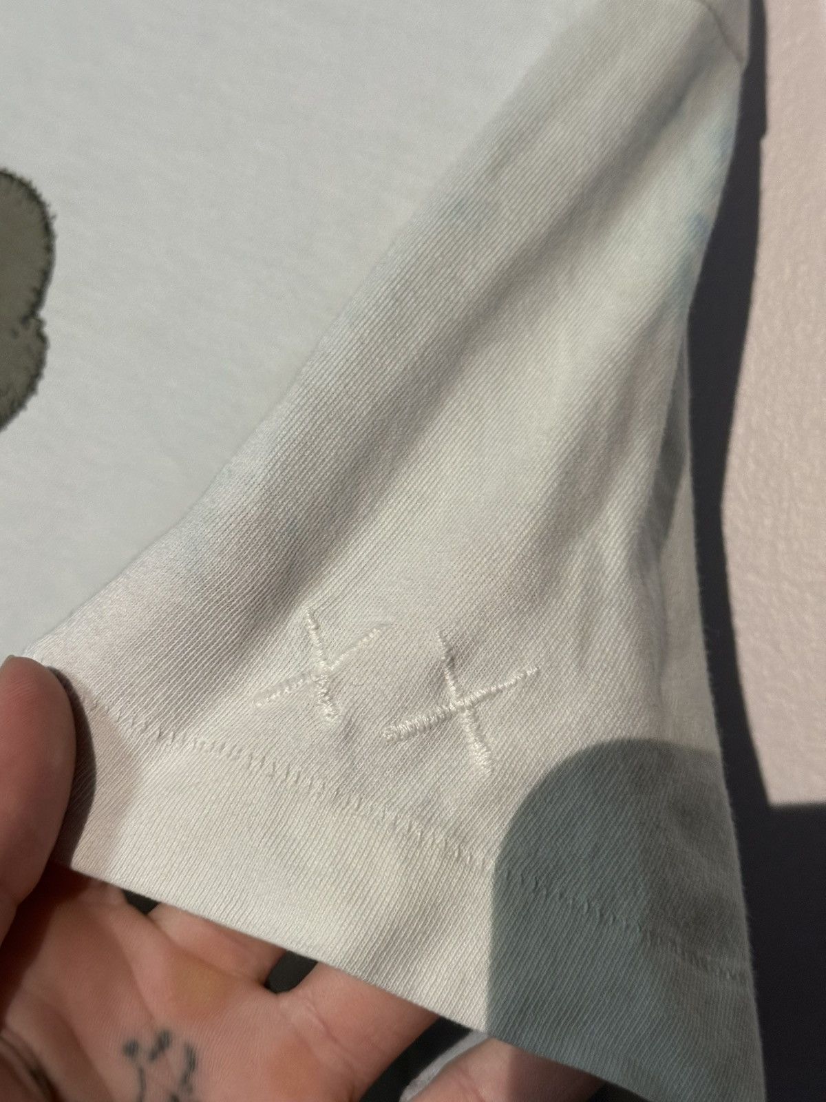 Vintage Vintage Kaws T-Shirt Size M NY Y2K Kaws Size US M / EU 48-50 / 2 - 6 Thumbnail