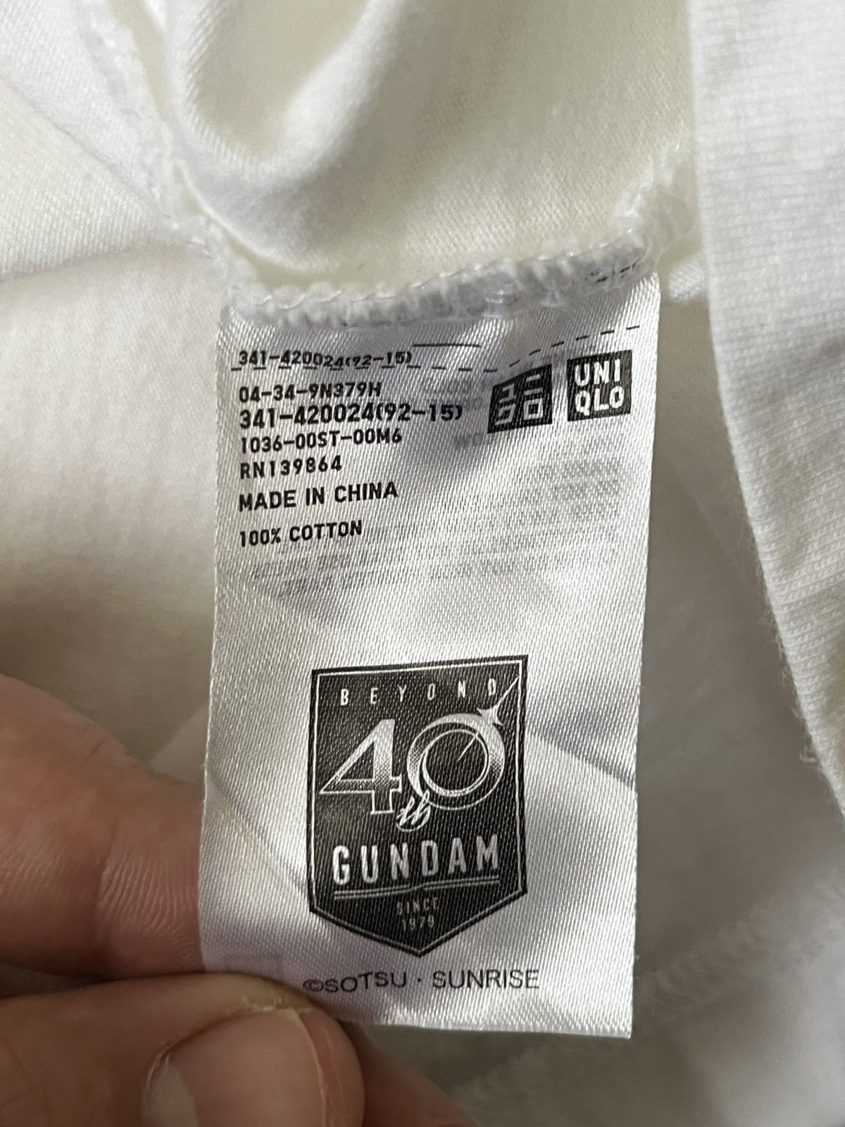 Uniqlo Uniqlo Mobile Suit Gundam Size US XL / EU 56 / 4 - 3 Thumbnail