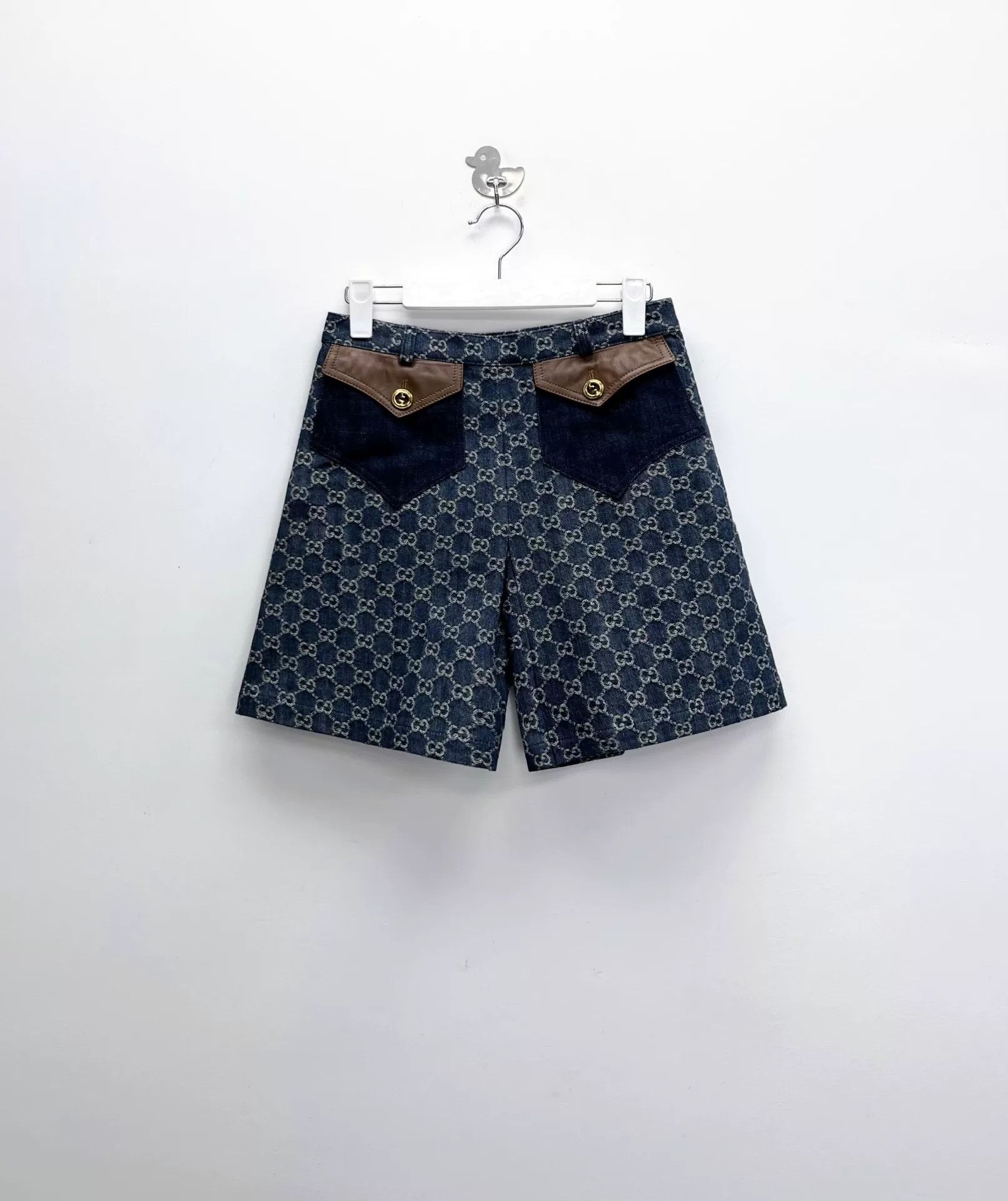 Gucci Gucci GG Logo Denim Shorts Size 40" / US 18 - 1 Thumbnail