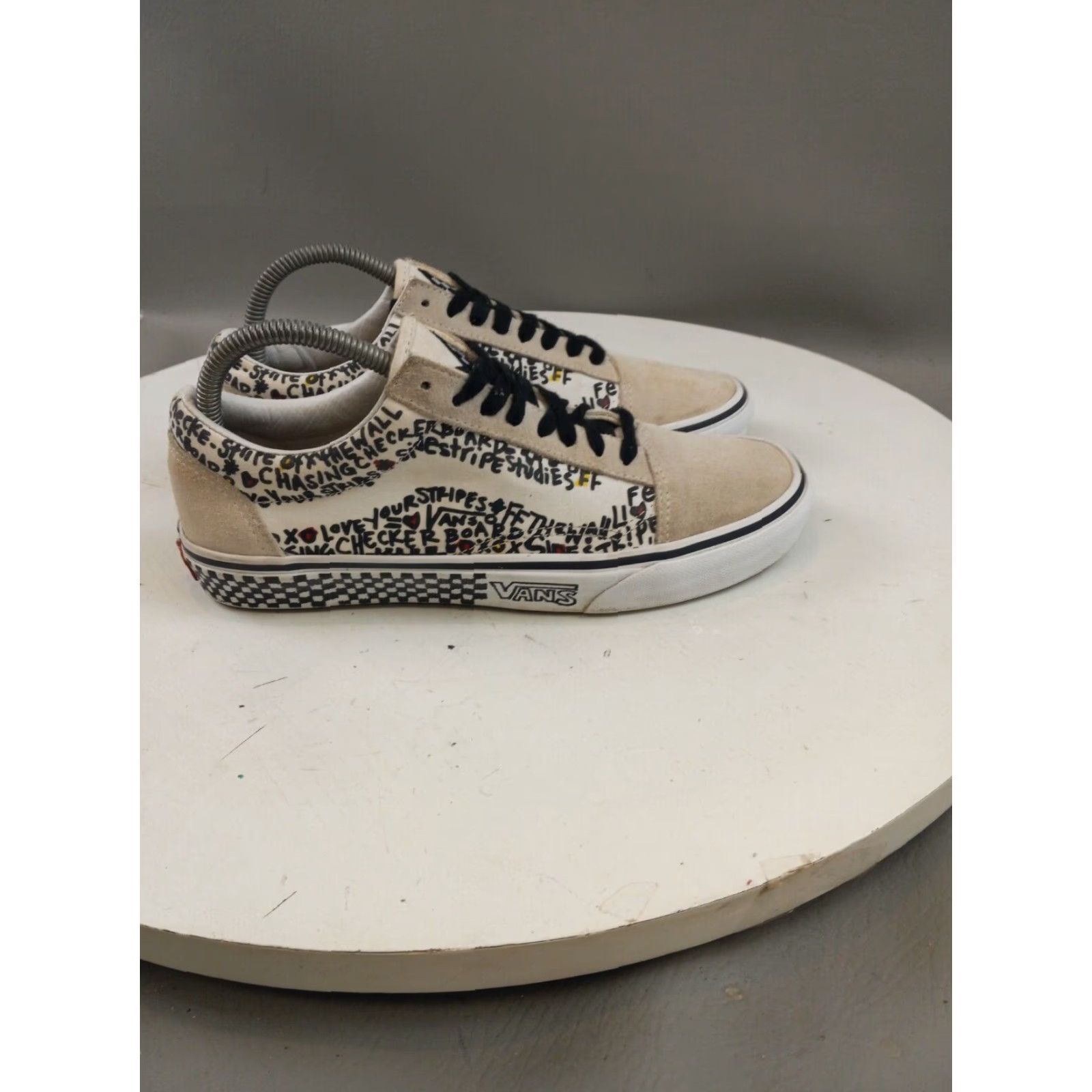 Vans VANS Sneaker Unisex – Low Canvas Suede Checkered Flag Flag Tongue Athletic Shoes 7 8.5 Men Women White Beige Black Size US 6 / IT 36 - 2 Thumbnail