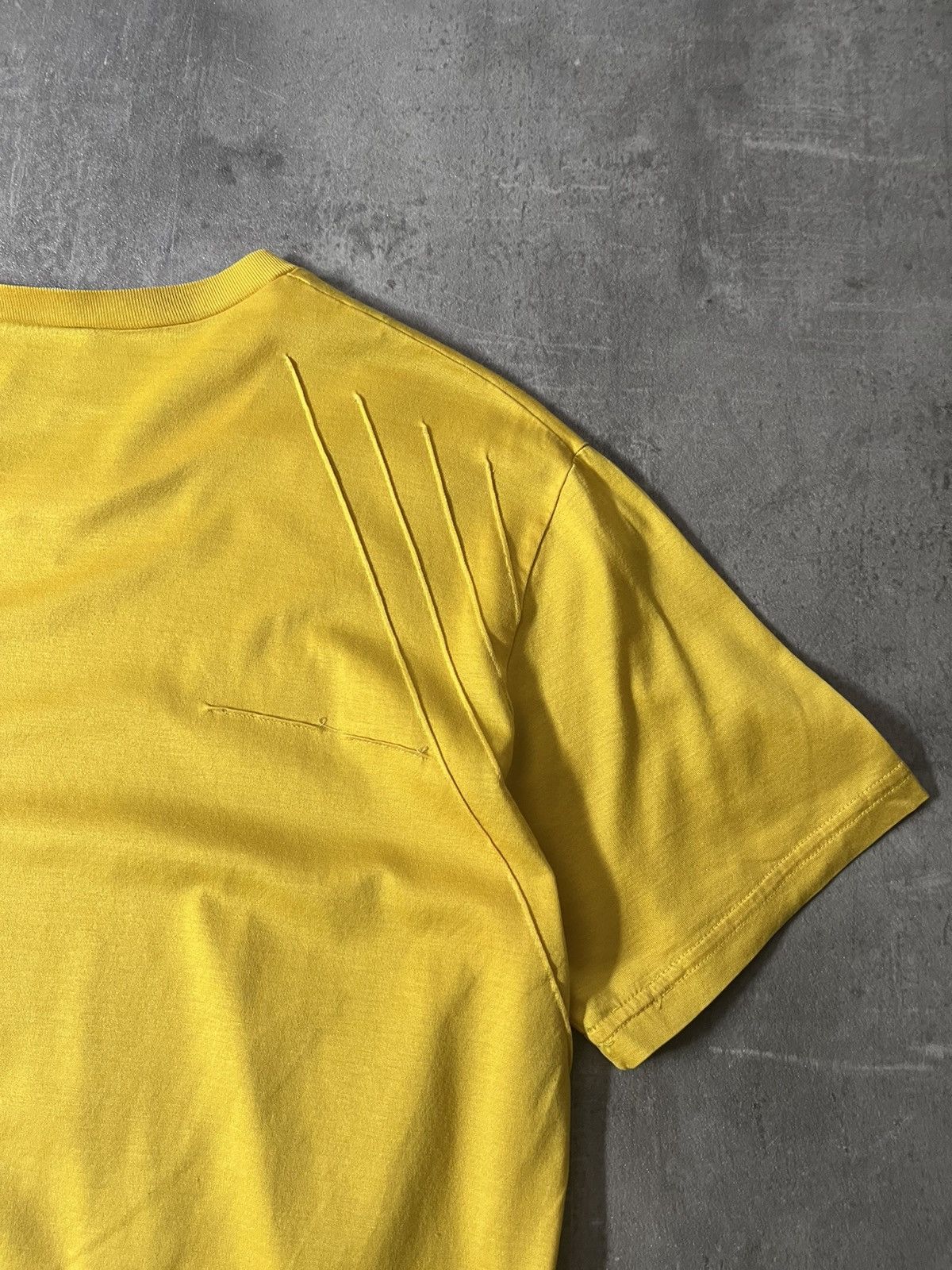 Dior Dior 2008 by Kris Van Ascshe yellow T-shirt Size US L / EU 52-54 / 3 - 6 Thumbnail