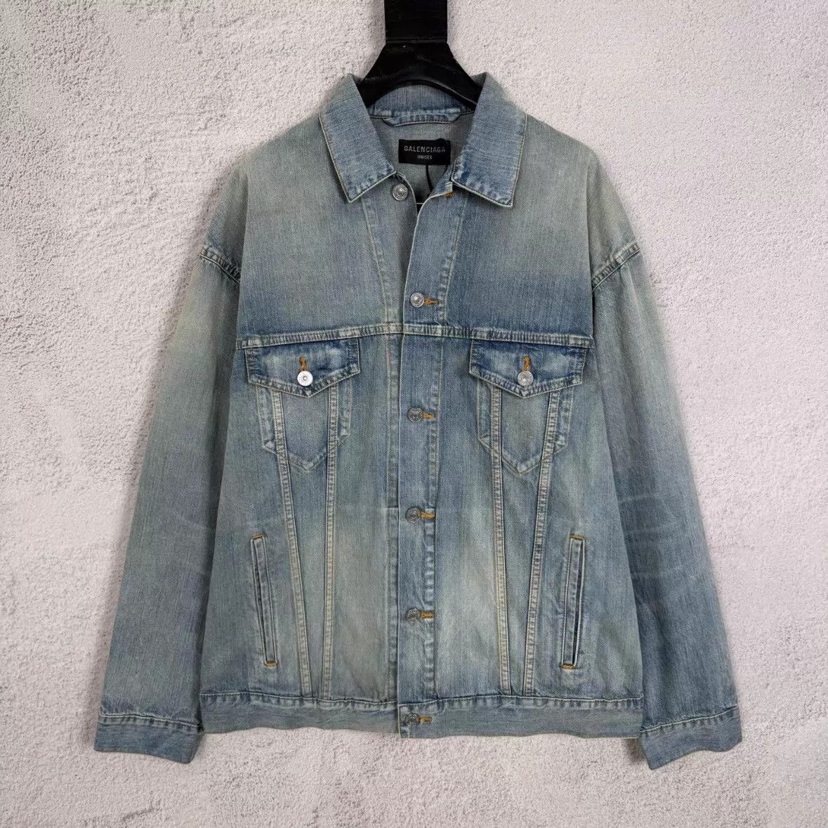 Balenciaga BLCG Lt Blue Coconut Tree Distressed Denim Jkt XS Size US XS / EU 42 / 0 - 1 Thumbnail