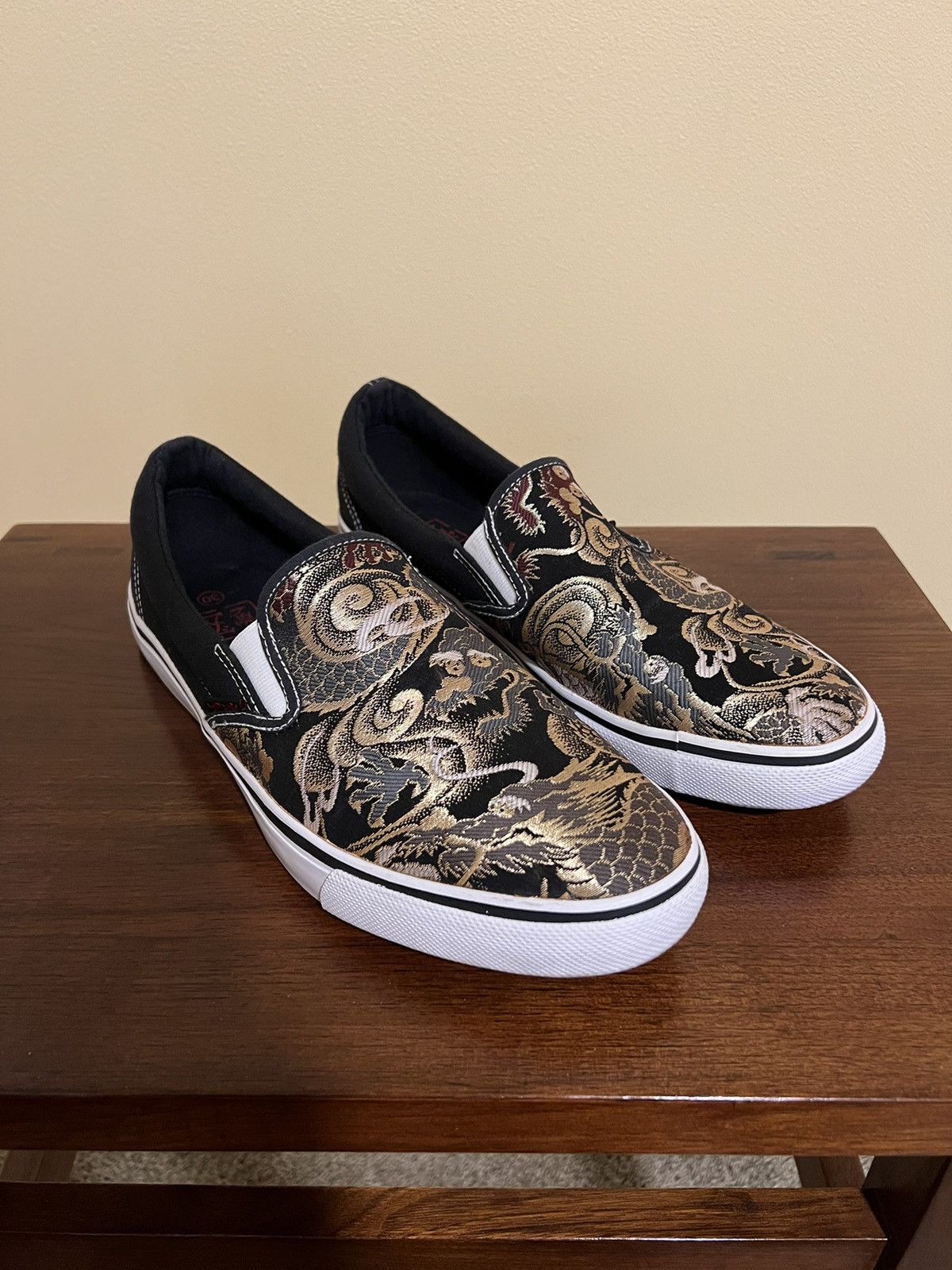 Vans slip on japanese hotsell