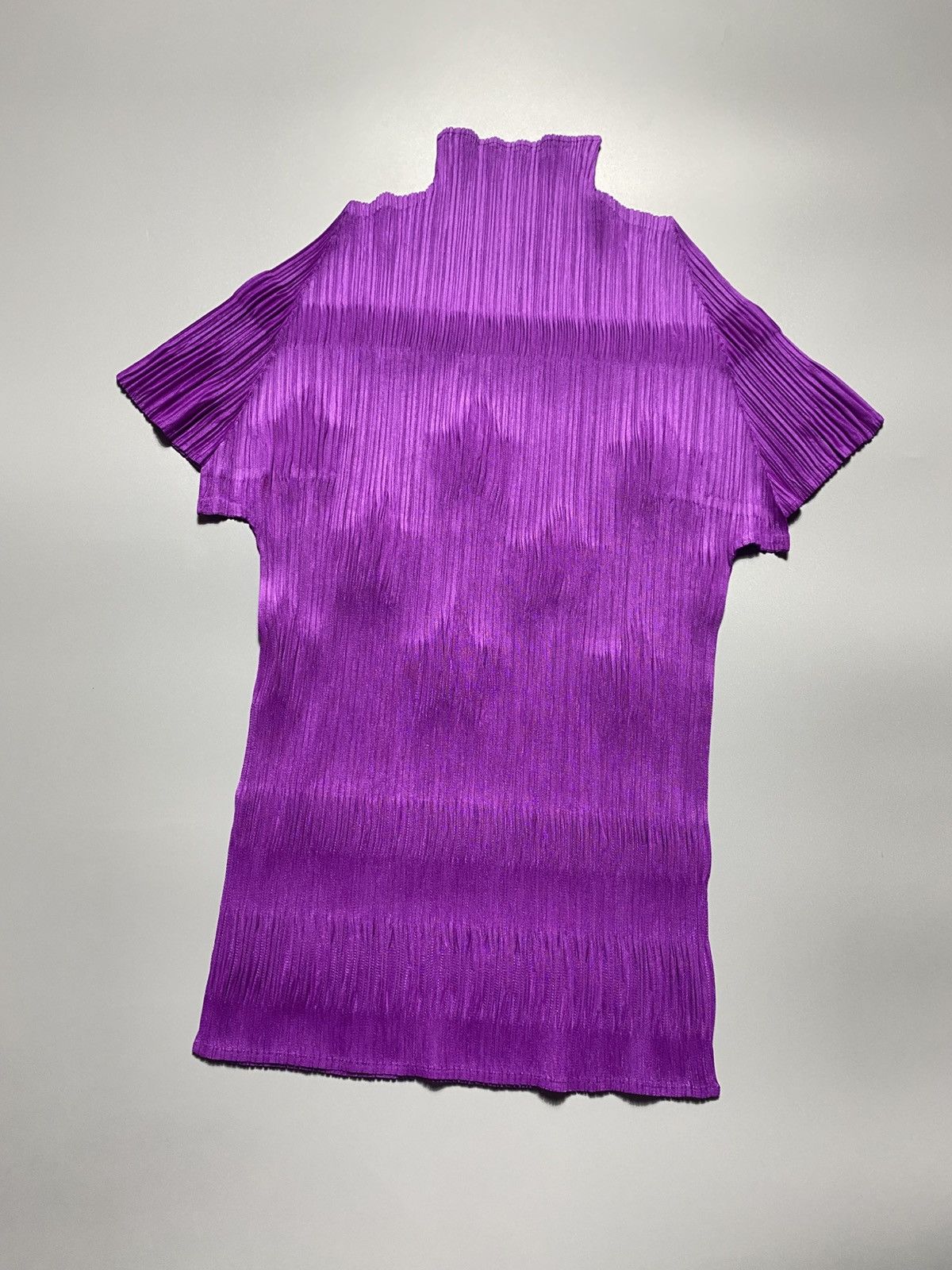 Pleats Please Issey Miyake PLEATS PLEASE STAR EMBOSSED TURTLE NECK Size M / US 6-8 / IT 42-44 - 2 Thumbnail