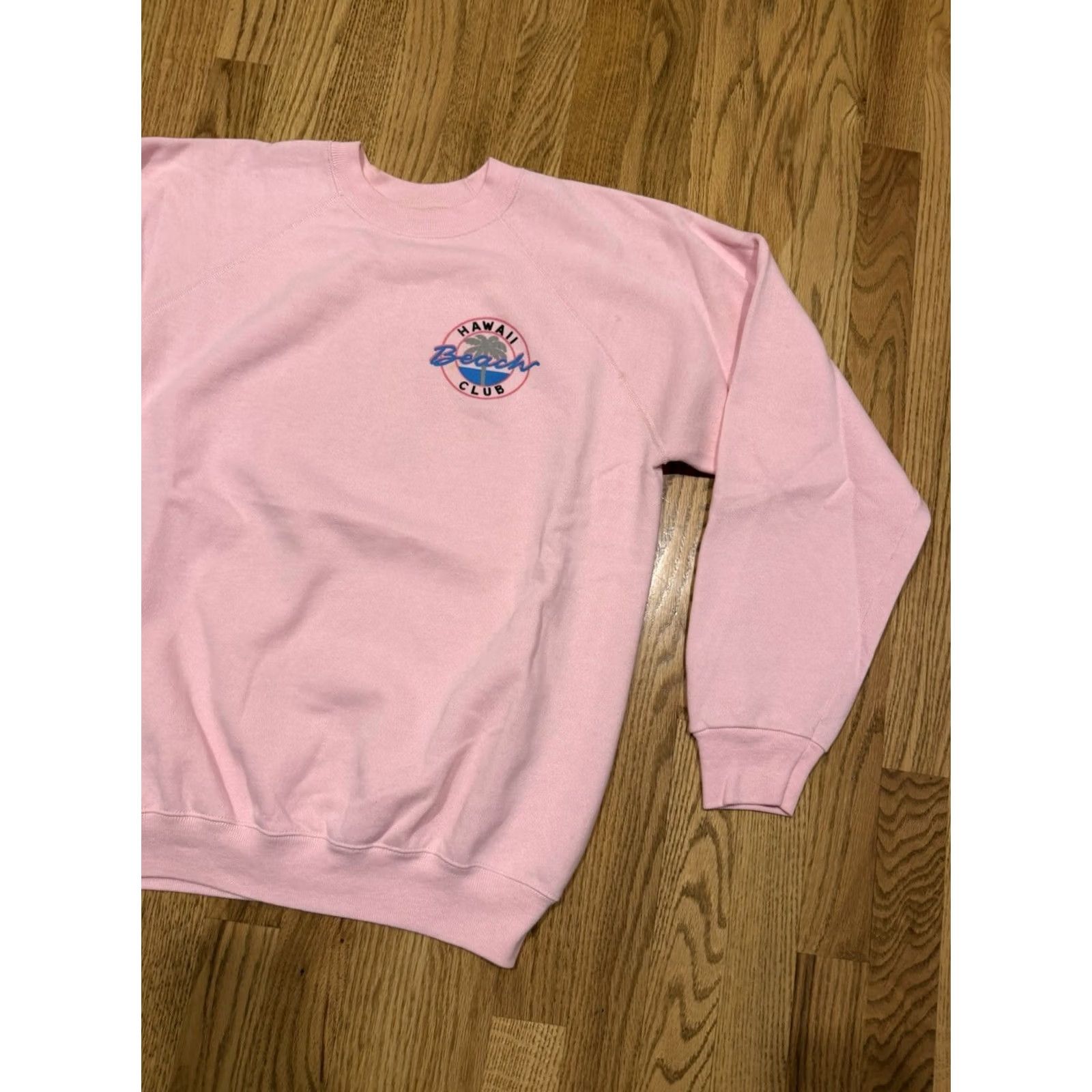 Vintage VINTAGE Hawaii Beach Club Crewneck Sweatshirt Men’s L Pink Graphic Print 80s Surf Pullover Sweatshirt Mens Size US L / EU 52-54 / 3 - 4 Thumbnail