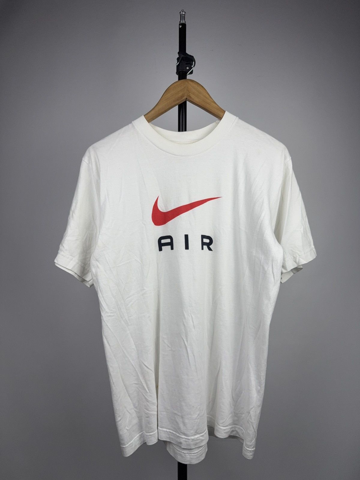 Nike Vintage 90s Retro Nike Air Logo T-Shirt White Red Swoosh Size US S / EU 44-46 / 1 - 1 Thumbnail
