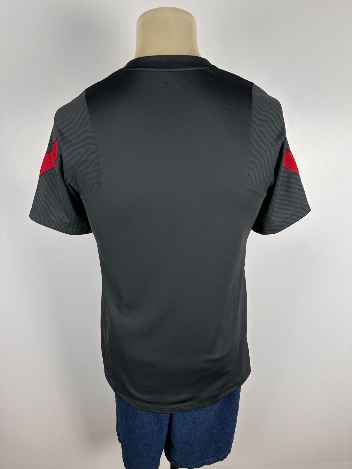 Nike Liverpool 2021 Training Football Shirt Soccer Jersey Nike M Size US M / EU 48-50 / 2 - 5 Thumbnail