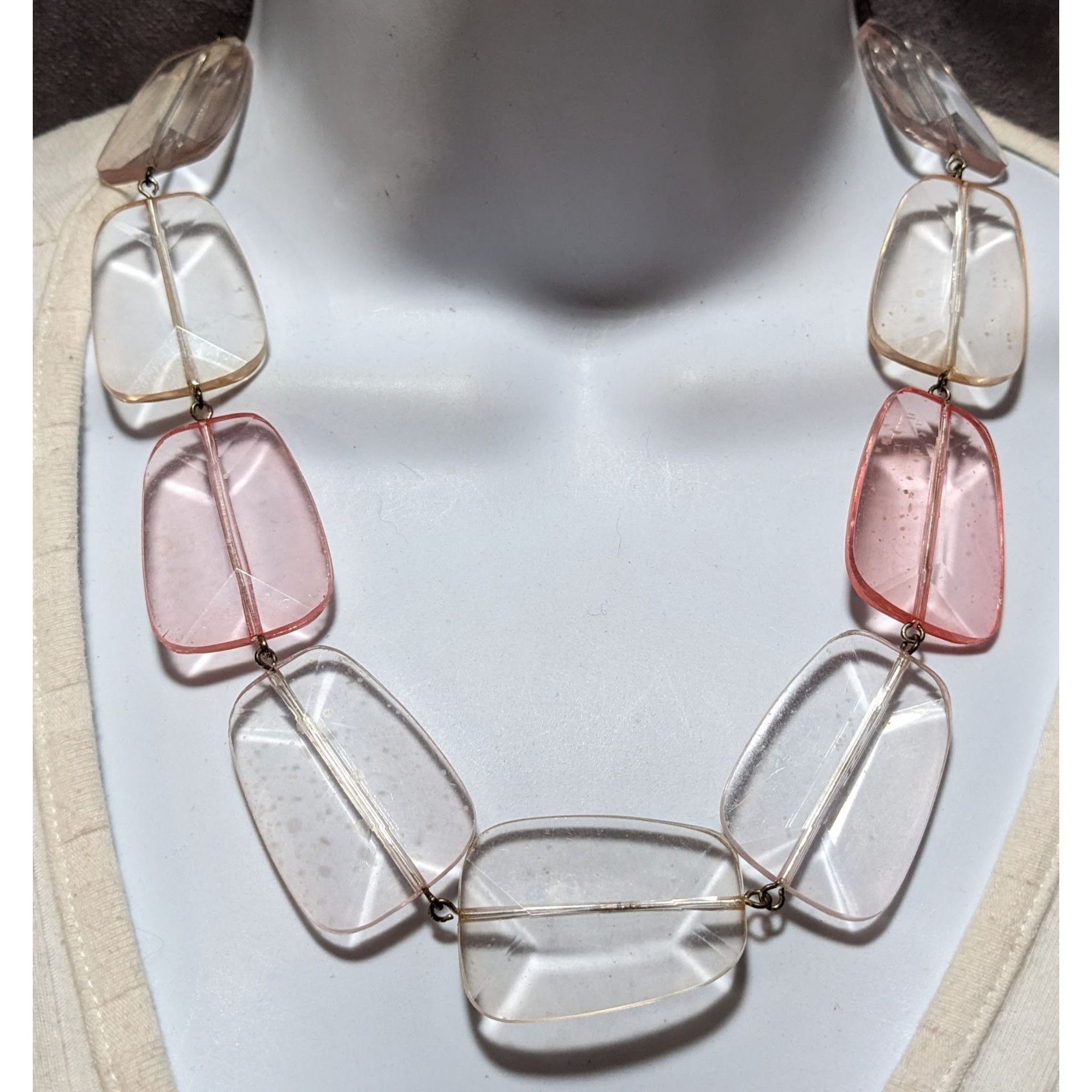 Other Chunky Pink And Clear Gemmed Statement Necklace Size ONE SIZE - 4 Thumbnail
