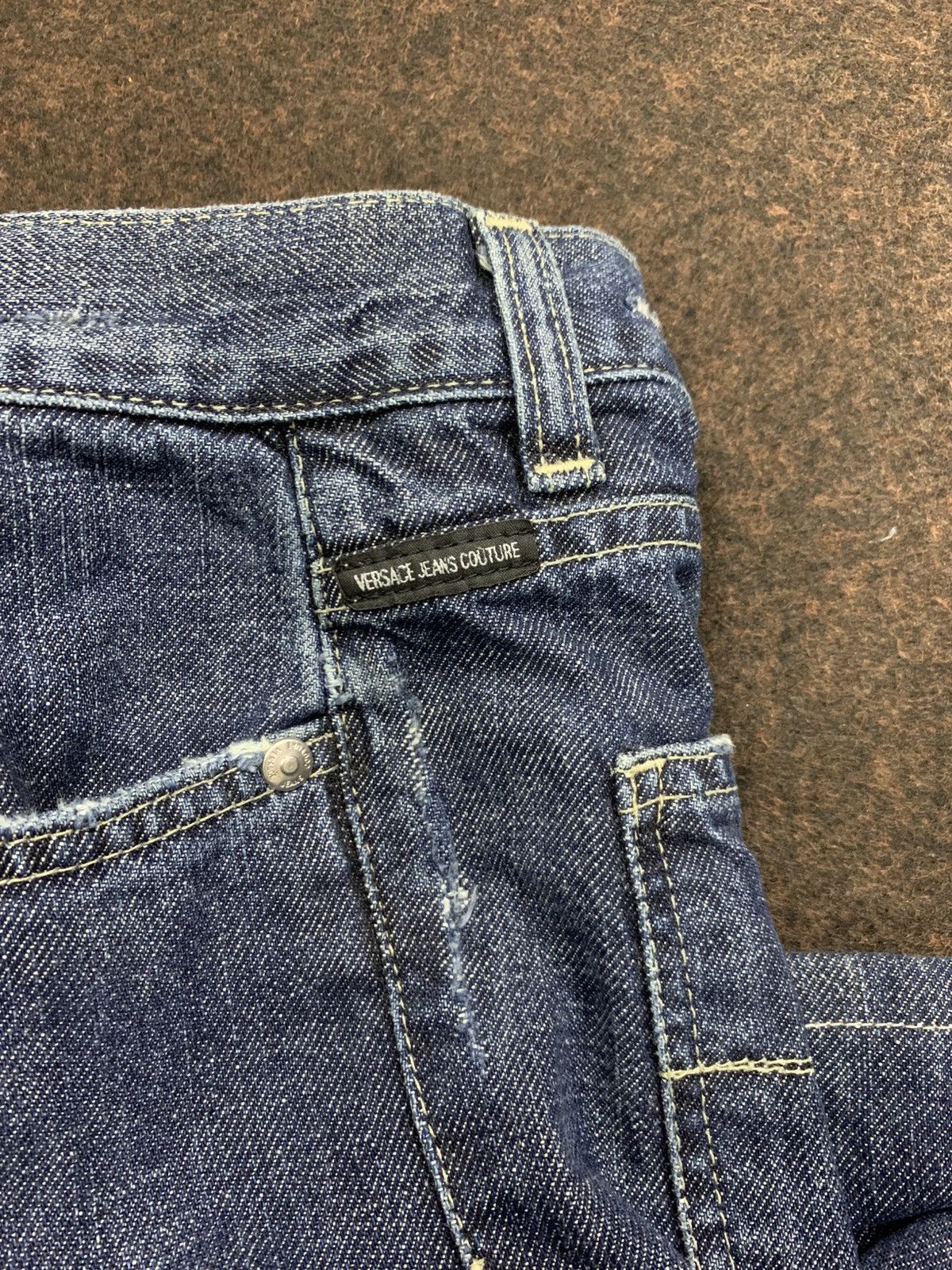 Versace Jeans Couture 𝗙𝗟𝗔𝗥𝗘 VERSACE JEANS COUTURE. Size US 30 / EU 46 - 12 Thumbnail