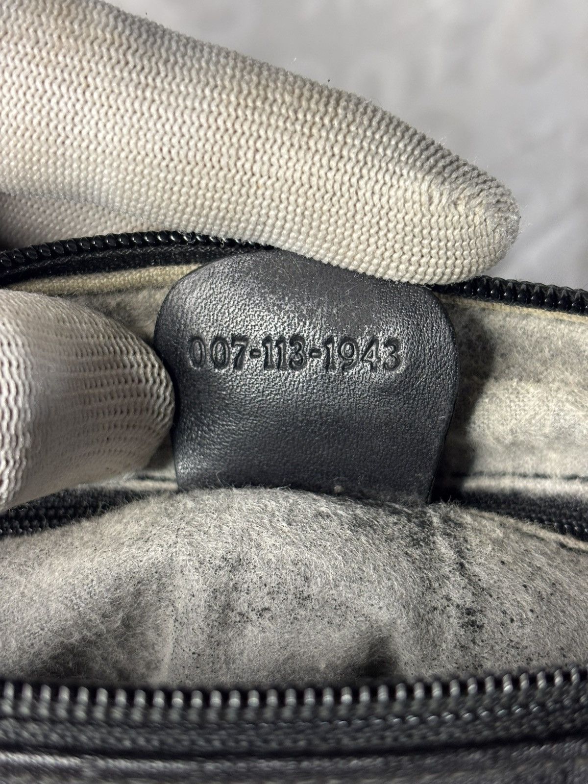 Gucci (Rare) Gucci Vintage Crossbody Bag Size ONE SIZE - 21 Thumbnail