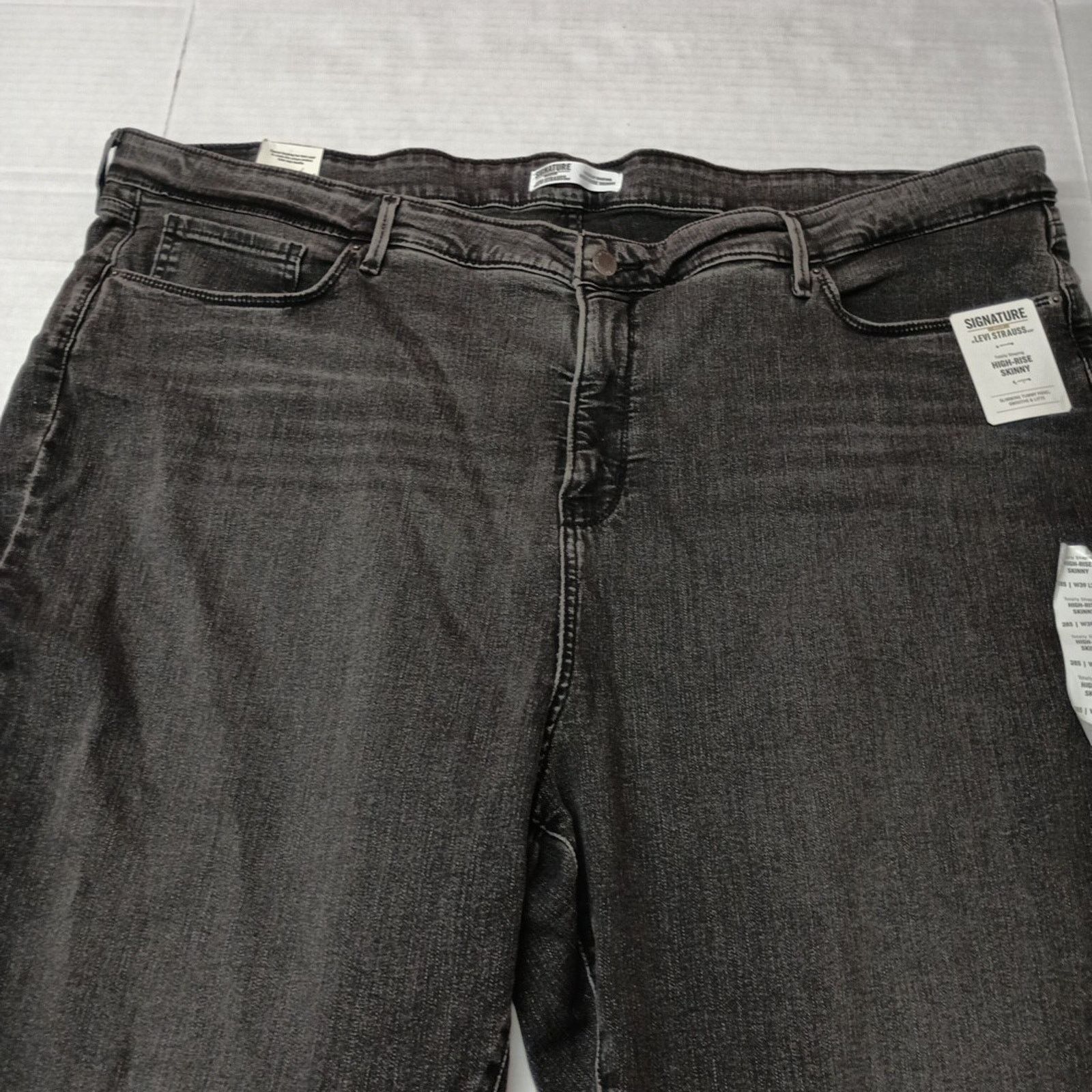 Levi's Levi High Rise Skinny Jeans Woman's Size 28S 39x28 Raw Hem Size 39" - 3 Thumbnail