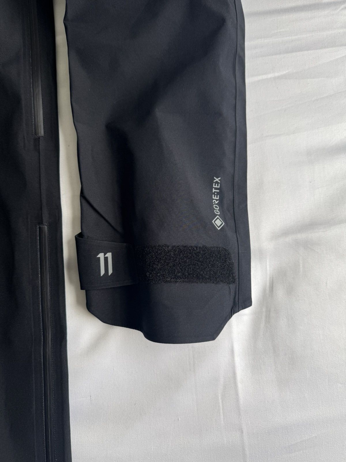 11 By Boris Bidjan Saberi × Salomon Black raincoat Size US S / EU 44-46 / 1 - 4 Thumbnail