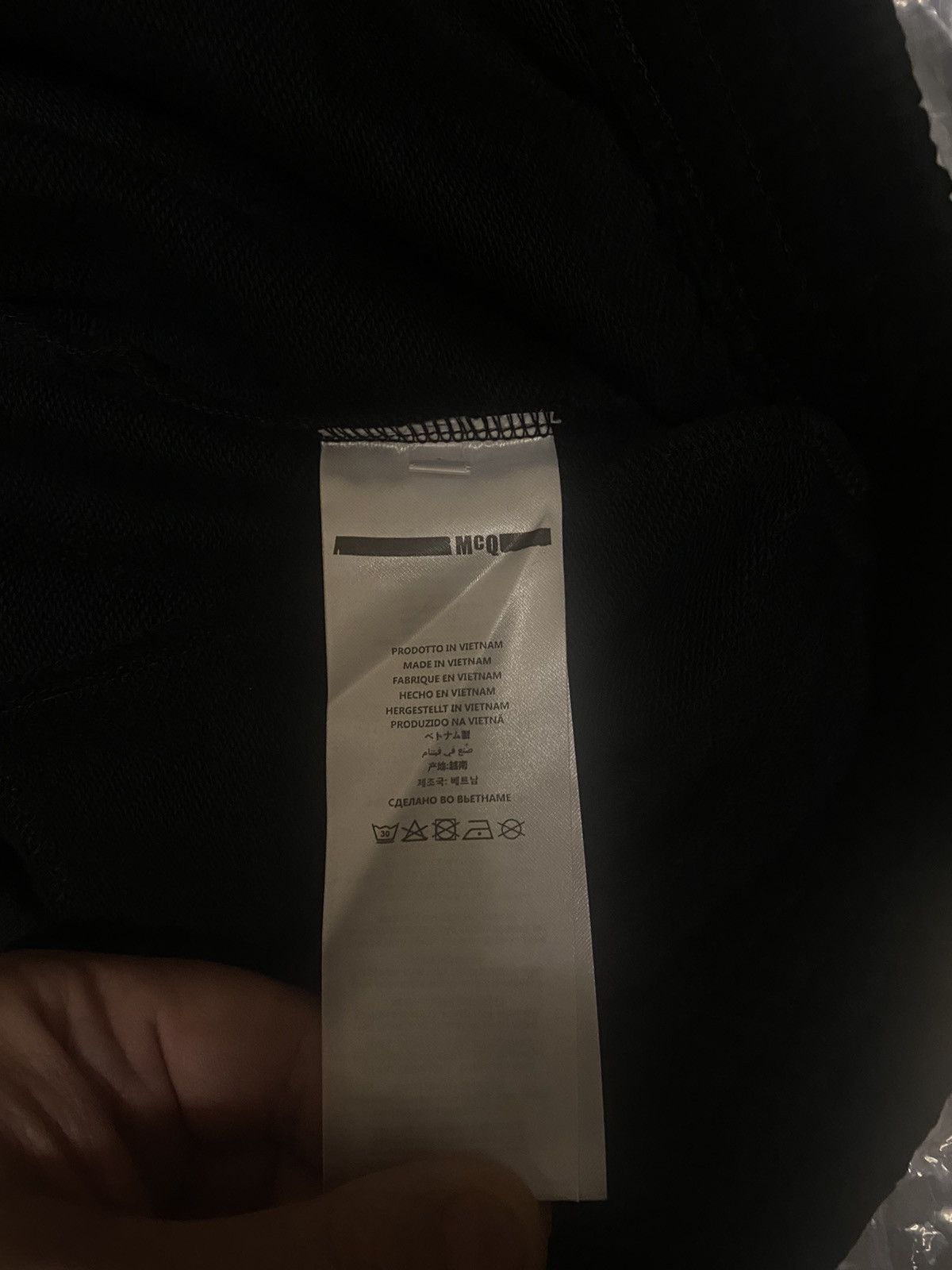 Alexander McQueen Alexander McQueen MCQ Tour Logo Sweatshorts Shorts Black L Size US 34 / EU 50 - 9 Thumbnail