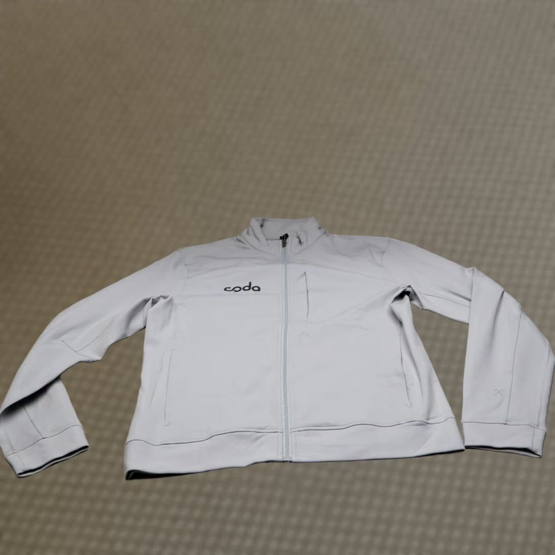 Lululemon Lululemon Jacket Men Large White Full Zip Stretch Performance Track LOGO Size US L / EU 52-54 / 3 - 1 Thumbnail