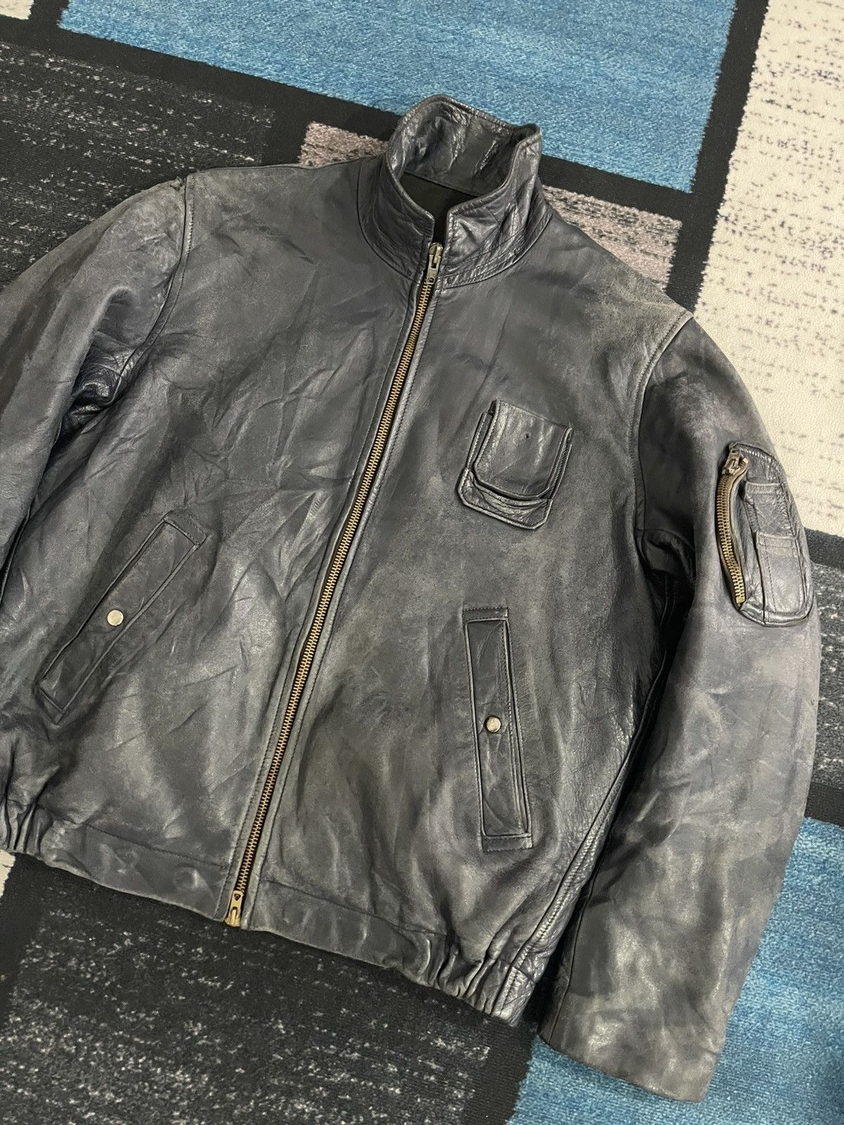 Vintage Vintage 1960’s French Air Force Faded Leather Jacket Size US L / EU 52-54 / 3 - 3 Thumbnail