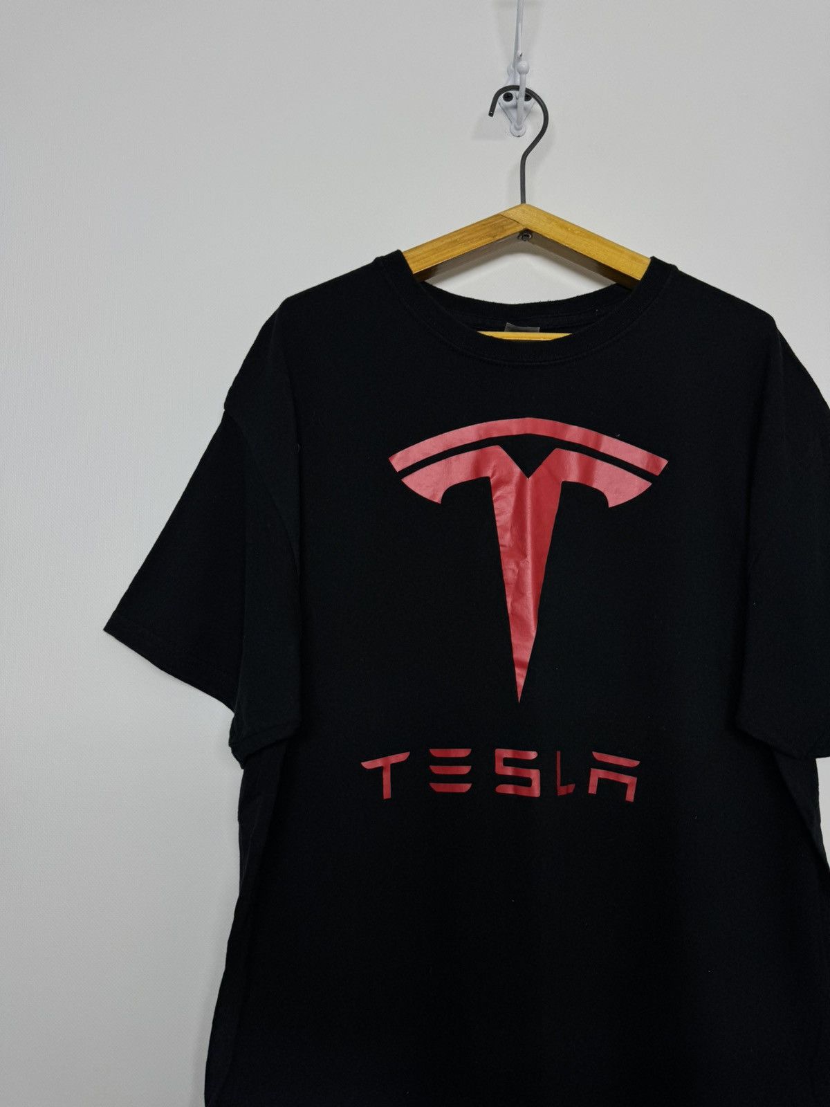 Gildan Vintage Y2k Tesla Center Logo T Shirt Hype Size US L / EU 52-54 / 3 - 1 Thumbnail