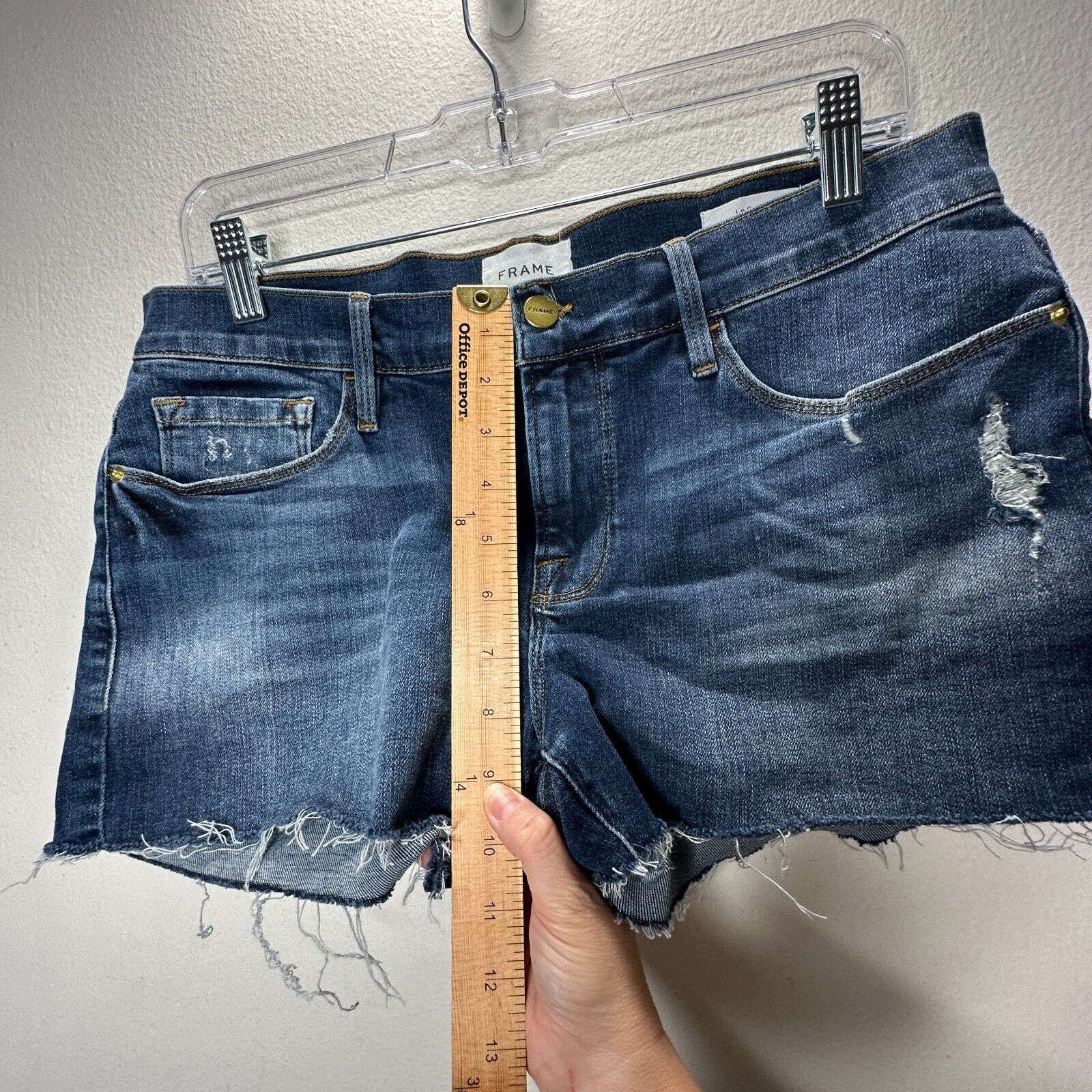 Frame Frame Le Cut Off Shorts Raw Frayed Fading & Whiskering 28 Size 28" / US 6 / IT 42 - 11 Thumbnail