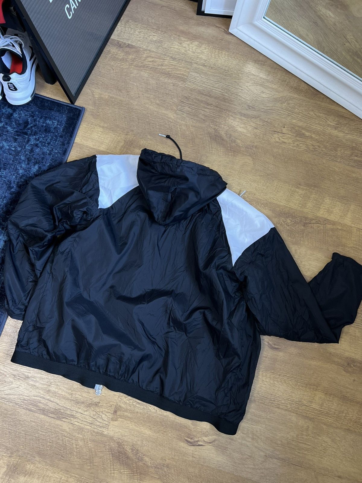 Nike Nike vintage light zip jacket Size US L / EU 52-54 / 3 - 5 Thumbnail