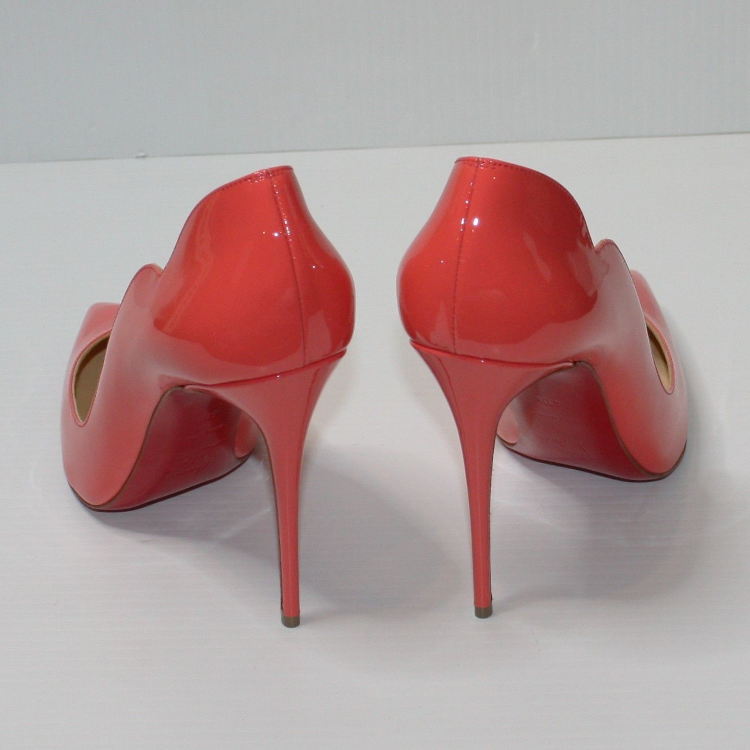 Christian Louboutin Hot Chick 100 Scallop Pump Shoes size EU 41.5 / US 11.5 NEW Size US 11.5 / IT 41.5 - 5 Thumbnail