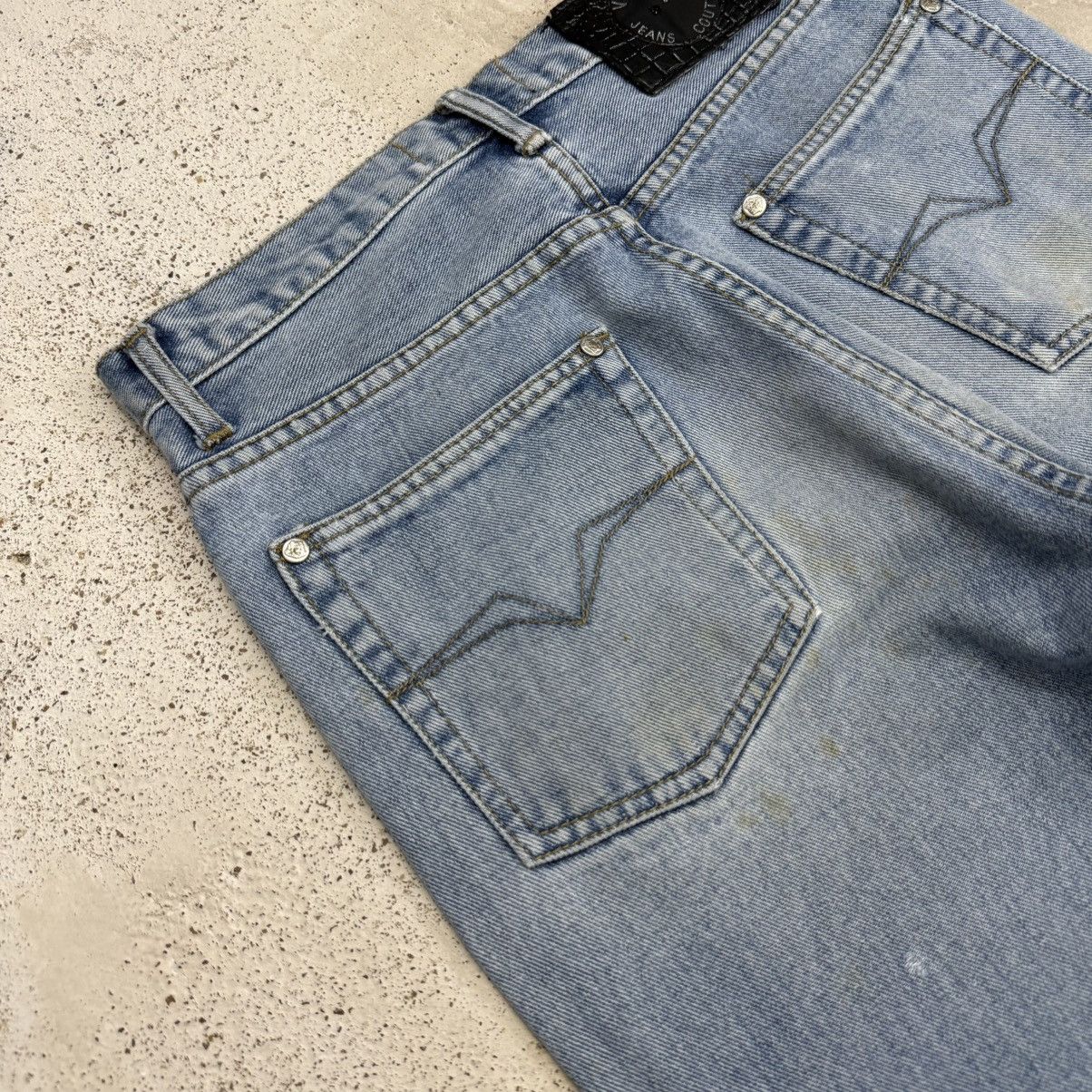 Versace Jeans Couture Vintage Versace Jeans Couture Defect Medium Wash Denim Pants Size US 29 - 20 Thumbnail