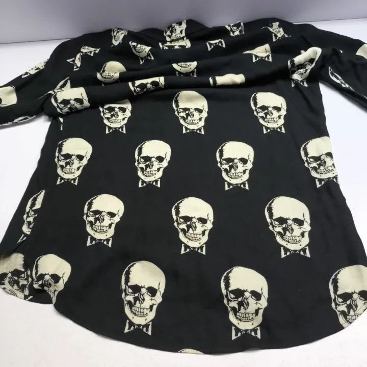 Saint Laurent Paris Yves Saint Laurent Skull Print Long Sleeve Shirt-2507 Size US S / EU 44-46 / 1 - 6 Thumbnail
