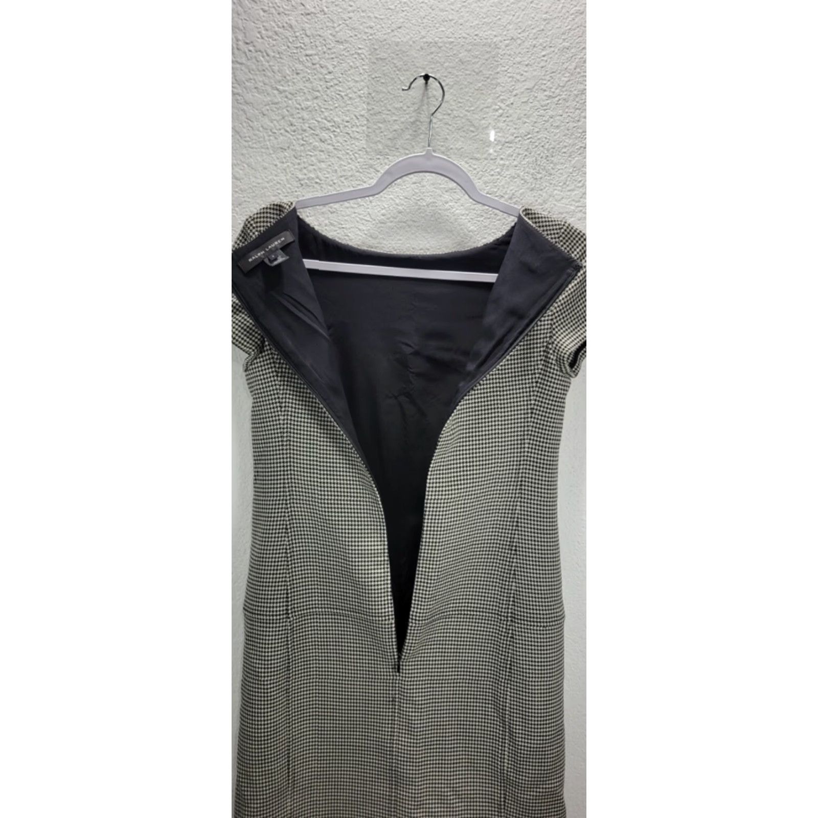 Ralph Lauren Ralph Lauren Black Label Wool Houndstooth Print Shift Dress 2 Black White Women Dress, Shift, Wool, Houndstooth, Ralph Lauren, Black/White, Size 2 Size XS / US 0-2 / IT 36-38 - 7 Thumbnail