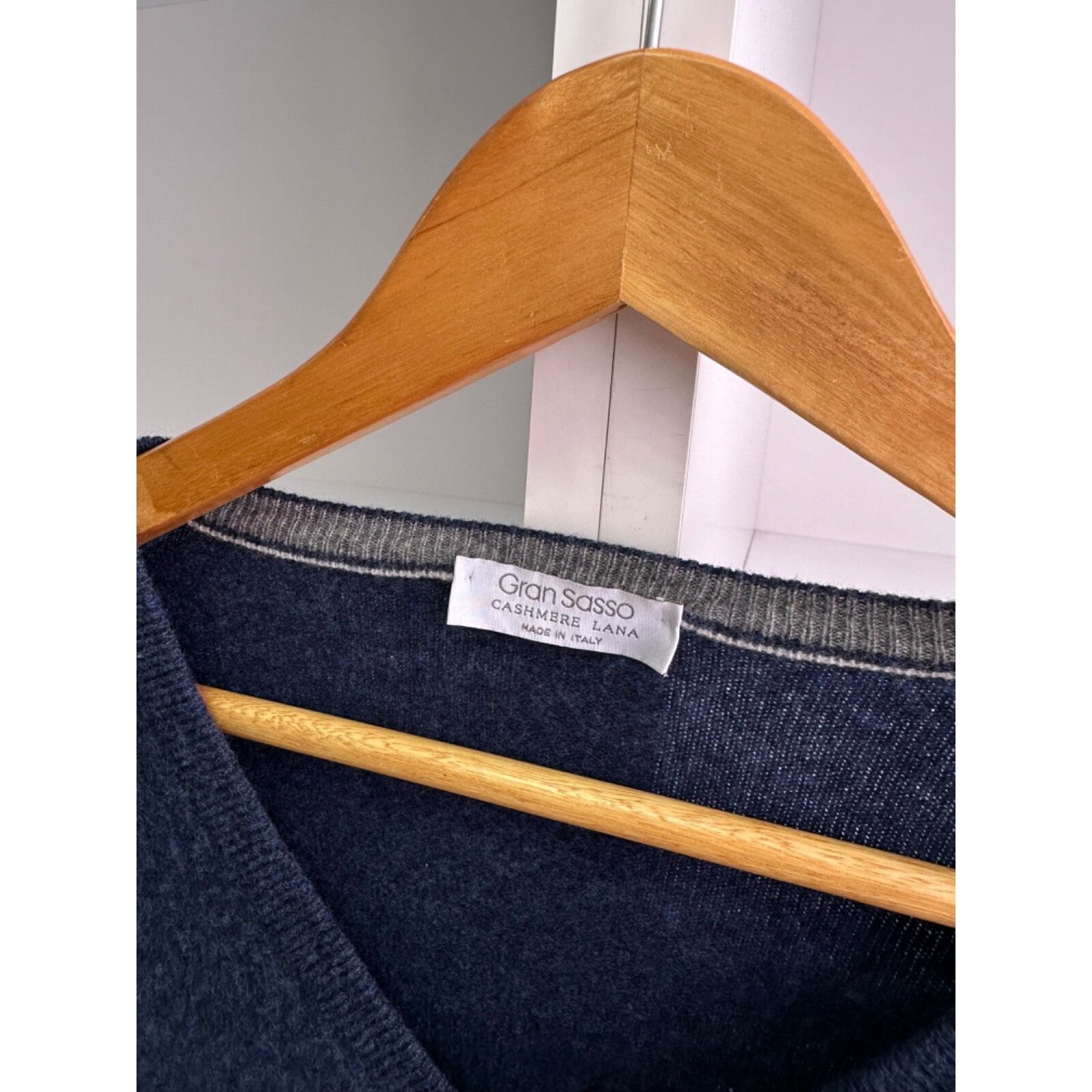 Gran Sasso VTG Gran Sasso Lana Wool V Neck Navy Sweater Size US XL / EU 56 / 4 - 5 Thumbnail