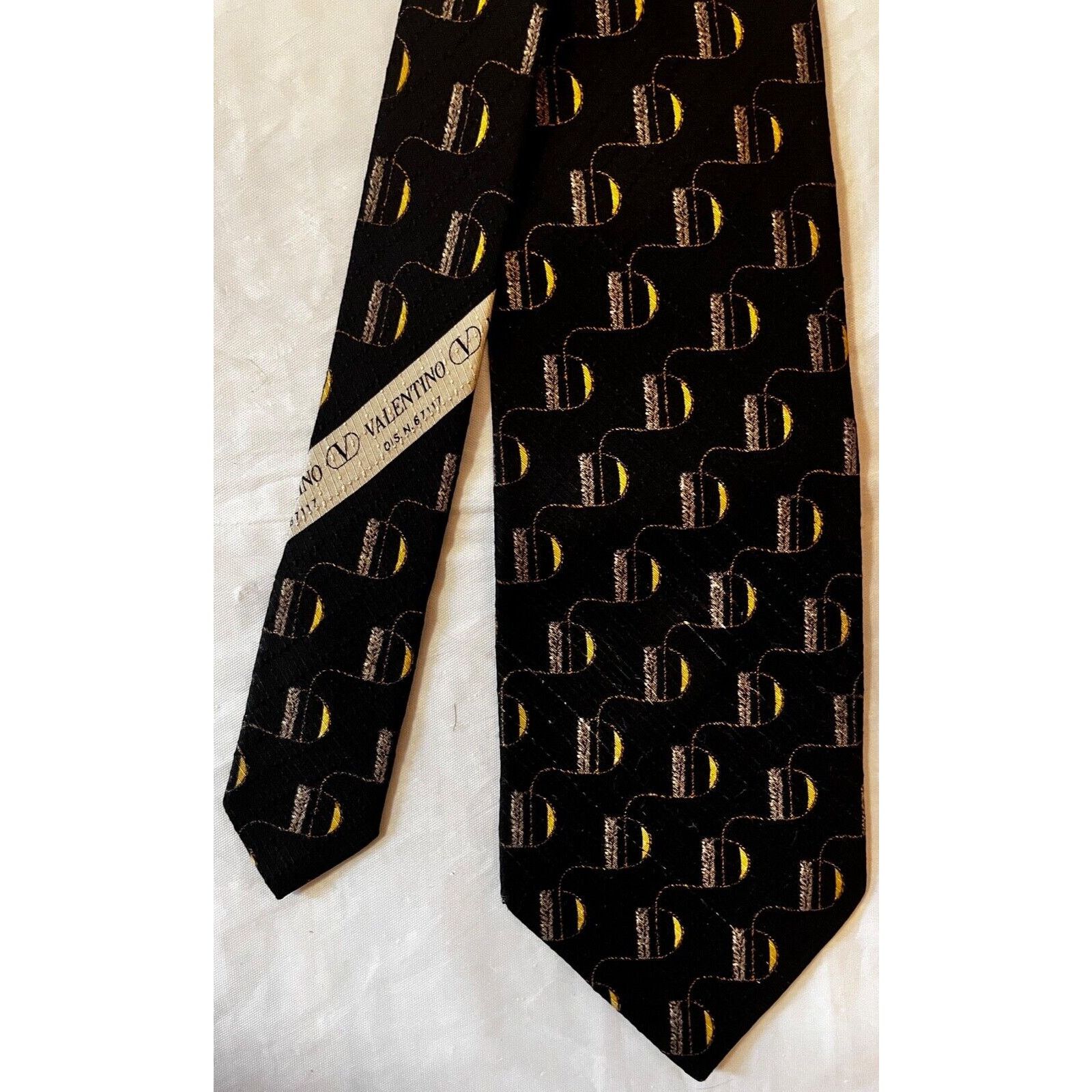 Valentino Valentino Cravatte Silk Tie ~ Black ~ Necktie~ Size ONE SIZE - 1 Thumbnail