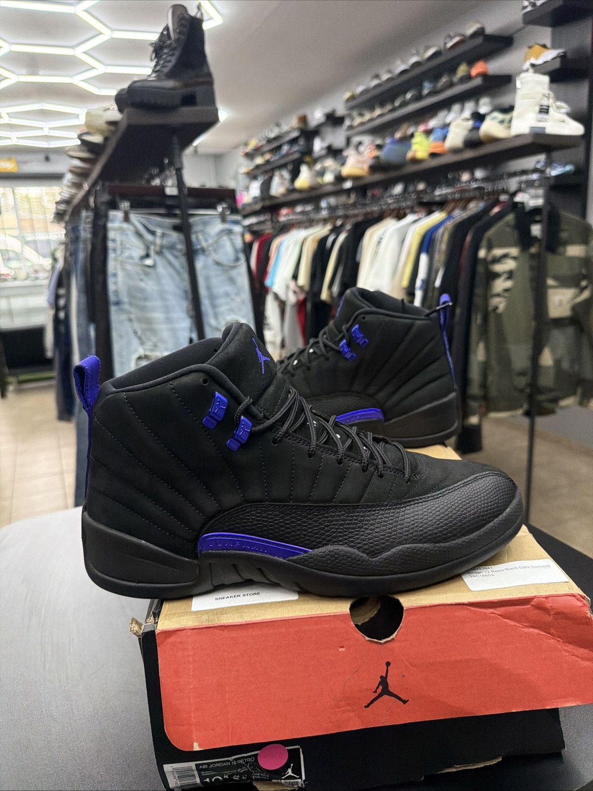 Jordan Brand Size 10.5 - Air Jordan 12 Retro Dark Concord Used OG All Size US 10.5 / EU 43-44 - 4 Thumbnail