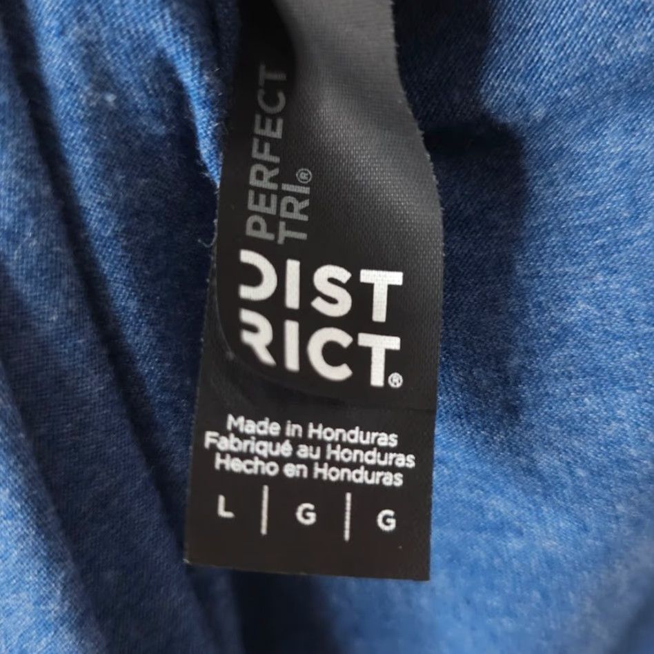 Vintage District Nature T Shirt Mens Large Blue If The Stars Were Made To Shine So Will I Shirts Mens Large Blue Stars 2010s T-Shirt District Mens Blue Stars Size US L / EU 52-54 / 3 - 5 Thumbnail