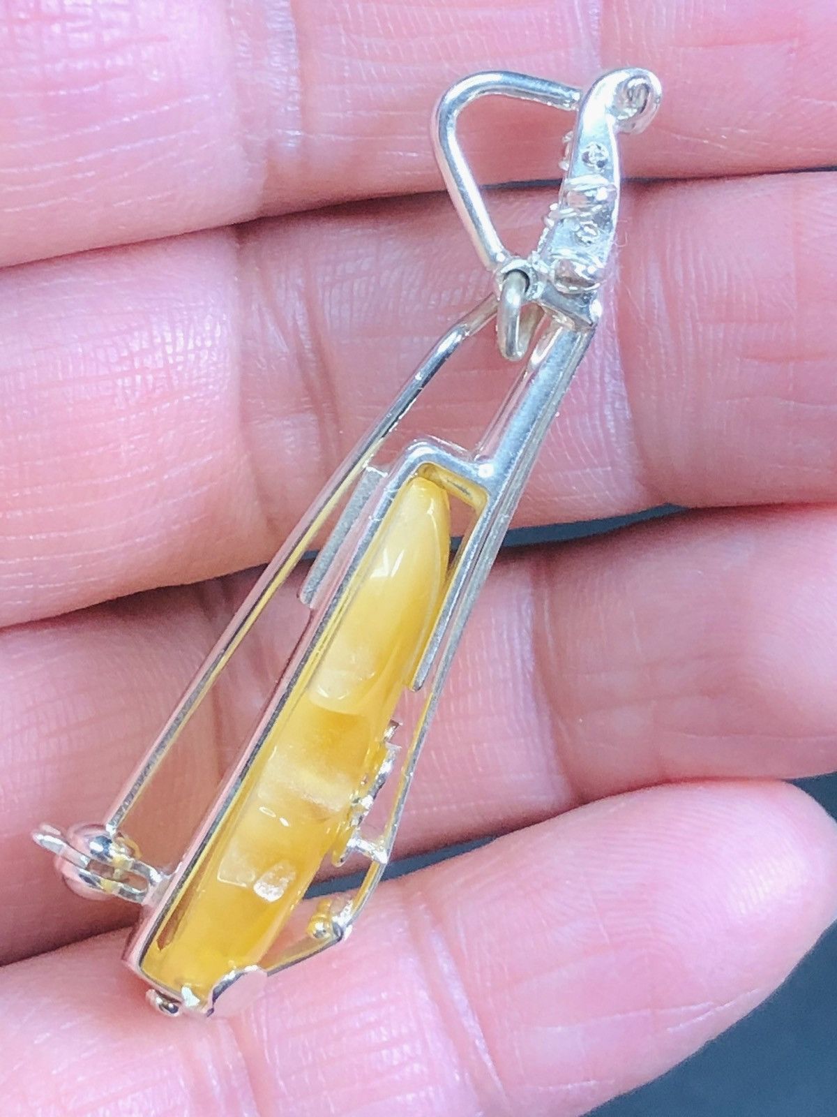 Other Handmade Genuine Baltic Yellow Amber Brooch/Pendant Size ONE SIZE - 7 Thumbnail