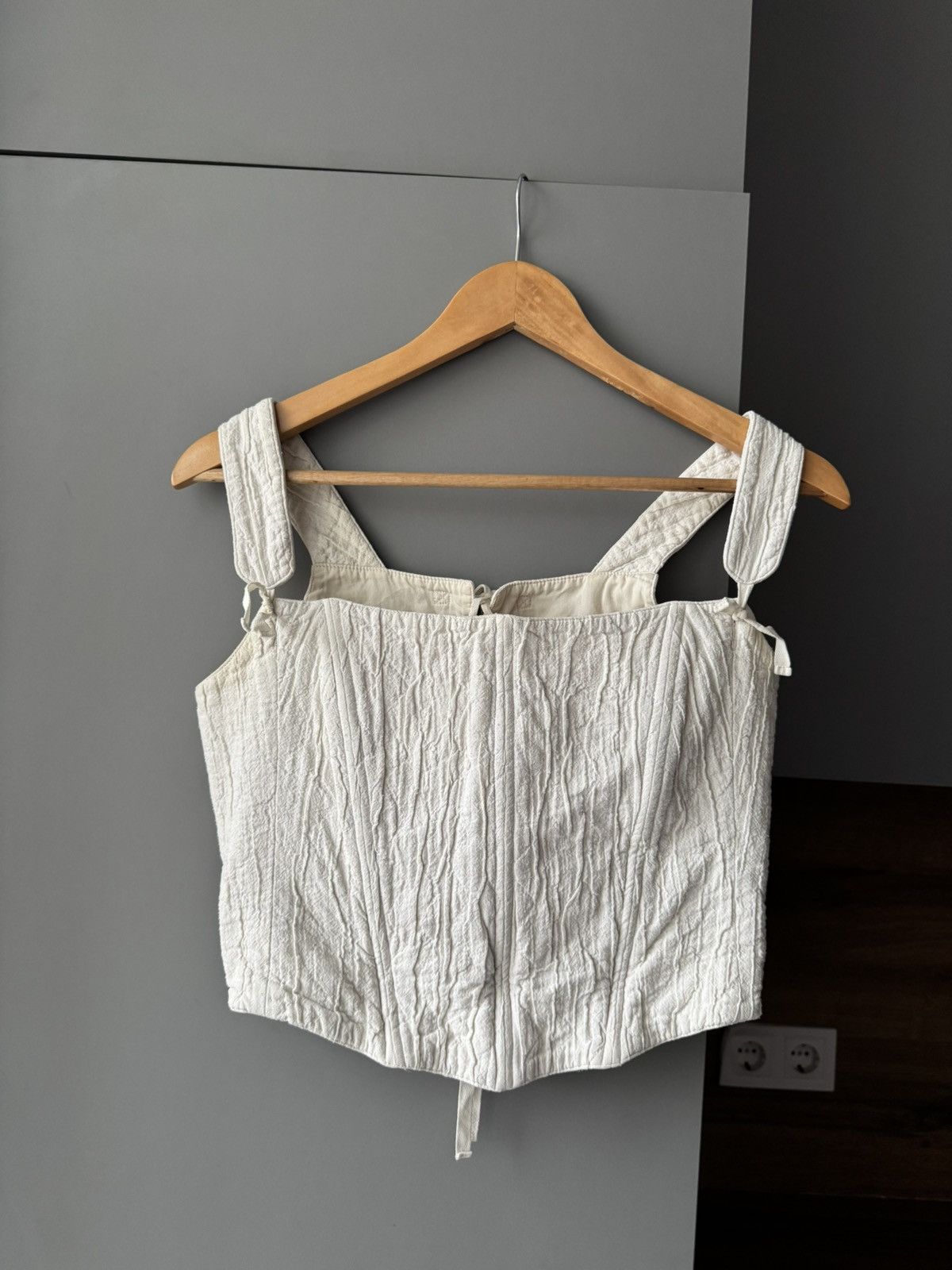 Ann Demeulemeester Spring 1994 Ann Demeulemeester off-white wrinkled corset Size XS / US 0-2 / IT 36-38 - 1 Thumbnail