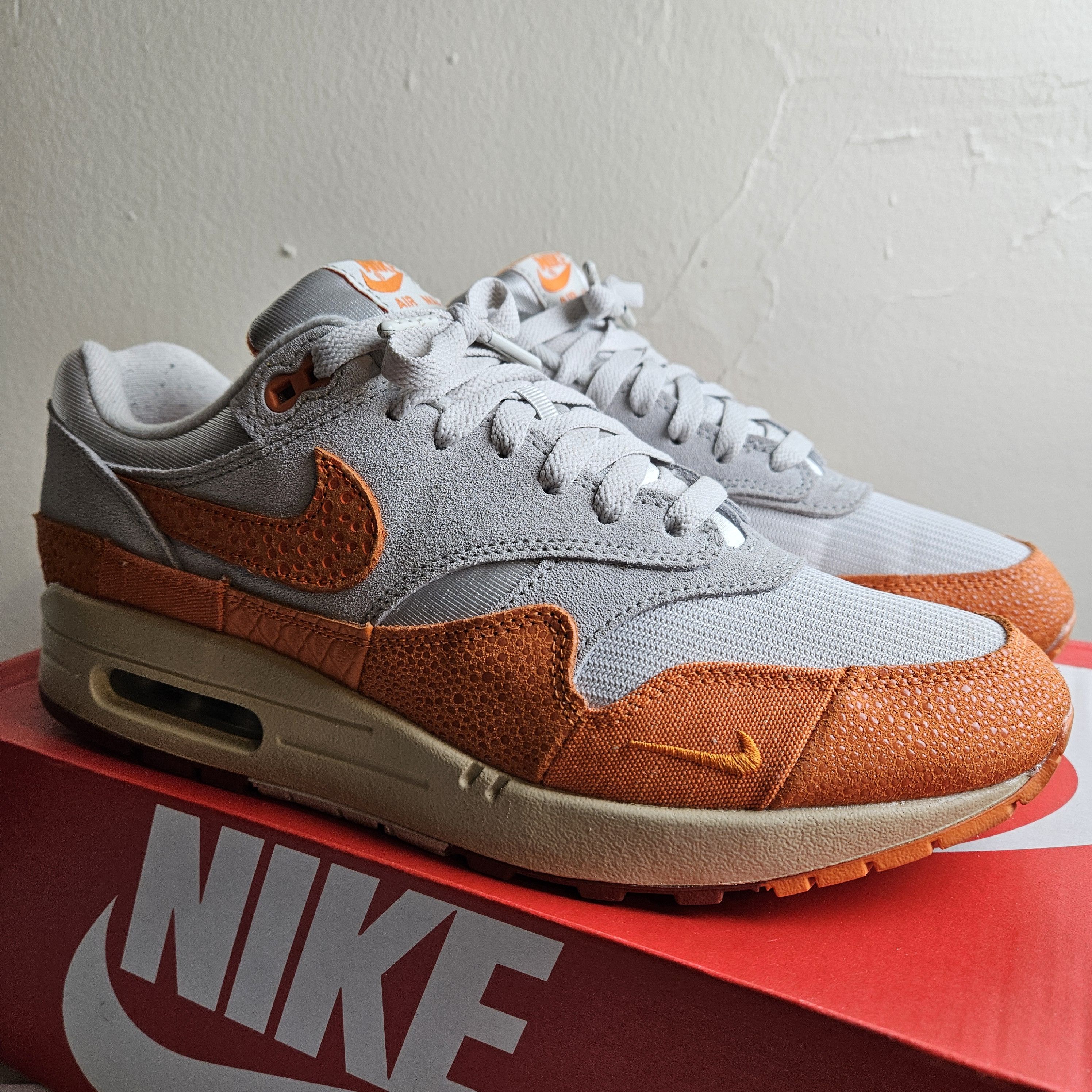 Nike Air Max 1 'Master Magma Orange' Size US 9 / EU 42 - 2 Thumbnail