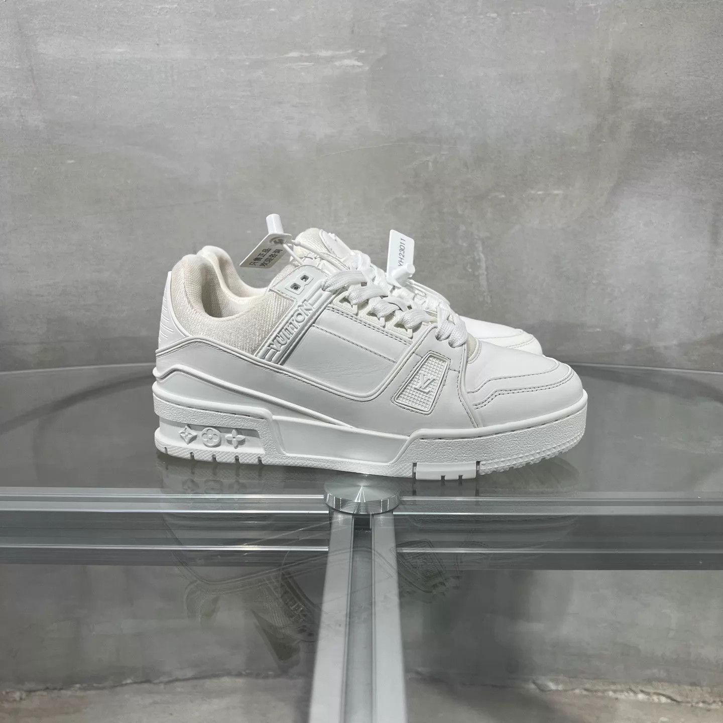 Louis Vuitton LV Trainer White UK1 35 Size US 4.5 / IT 34.5 - 4 Thumbnail